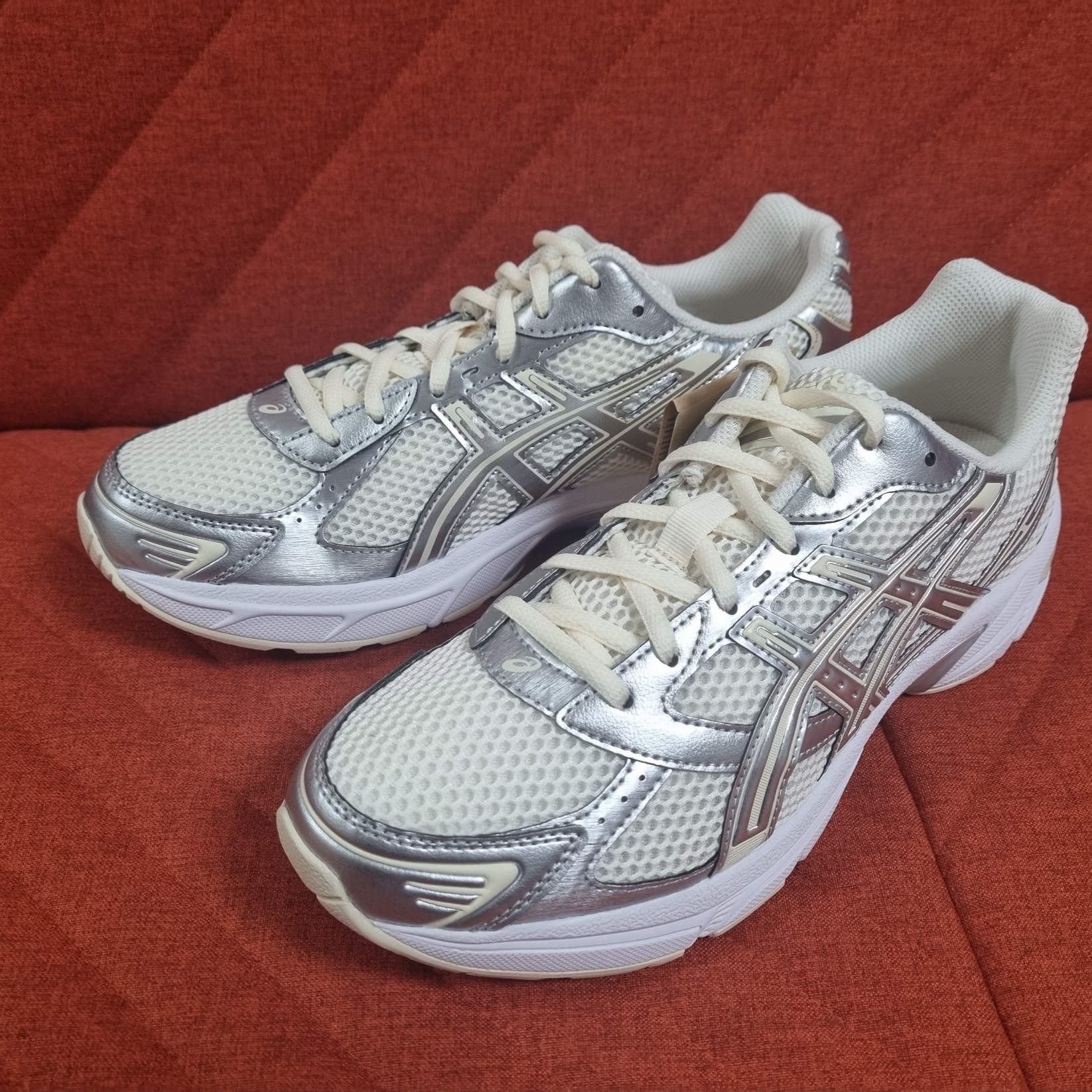 (W) Asics Gel-1130 Cream Pure Silver 착용 스타일