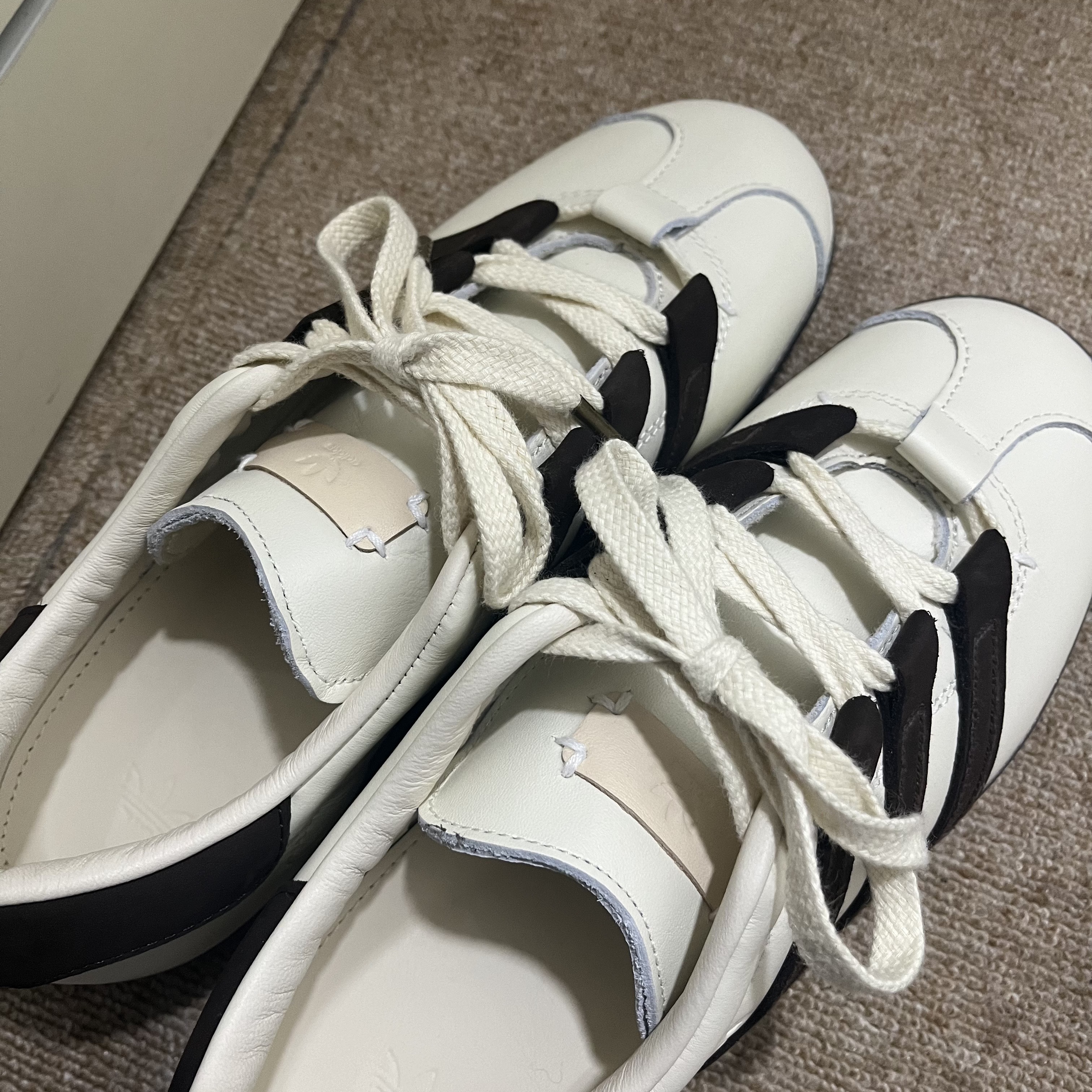 Adidas x Foot Industry Gazelle Cream White Dark Brown 착용 스타일