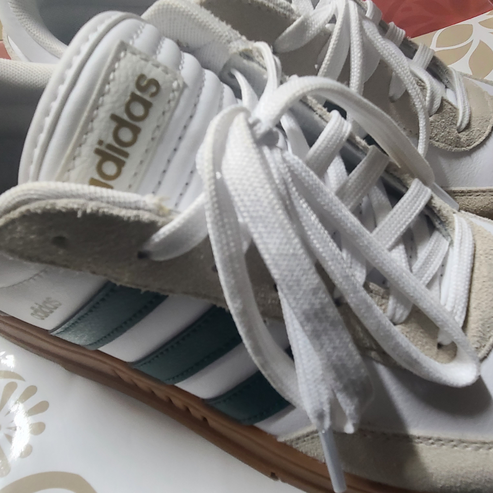 Adidas Gradas Collegiate Green 착용 스타일