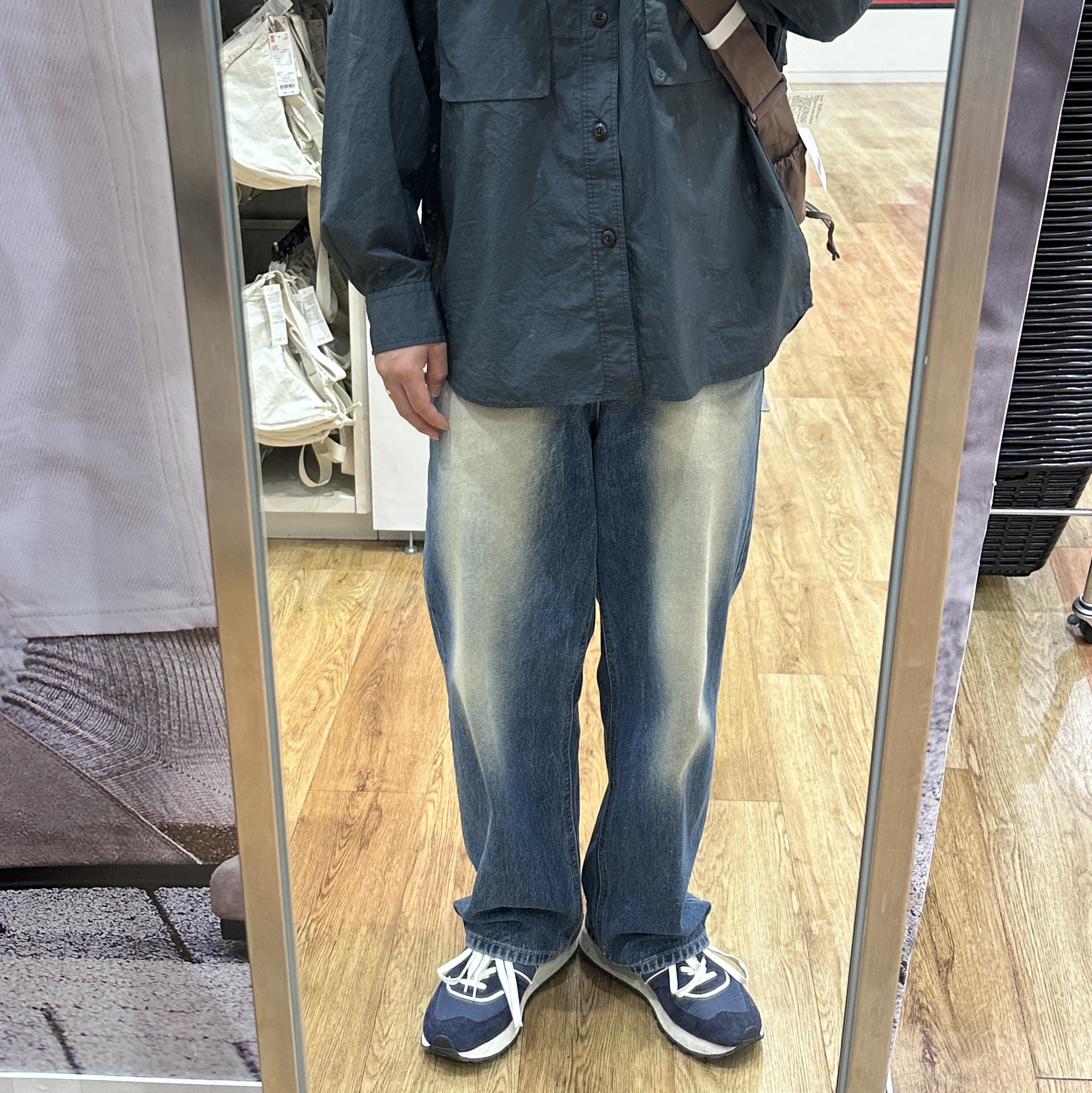 New Balance 574 Legacy Navy 착용 스타일