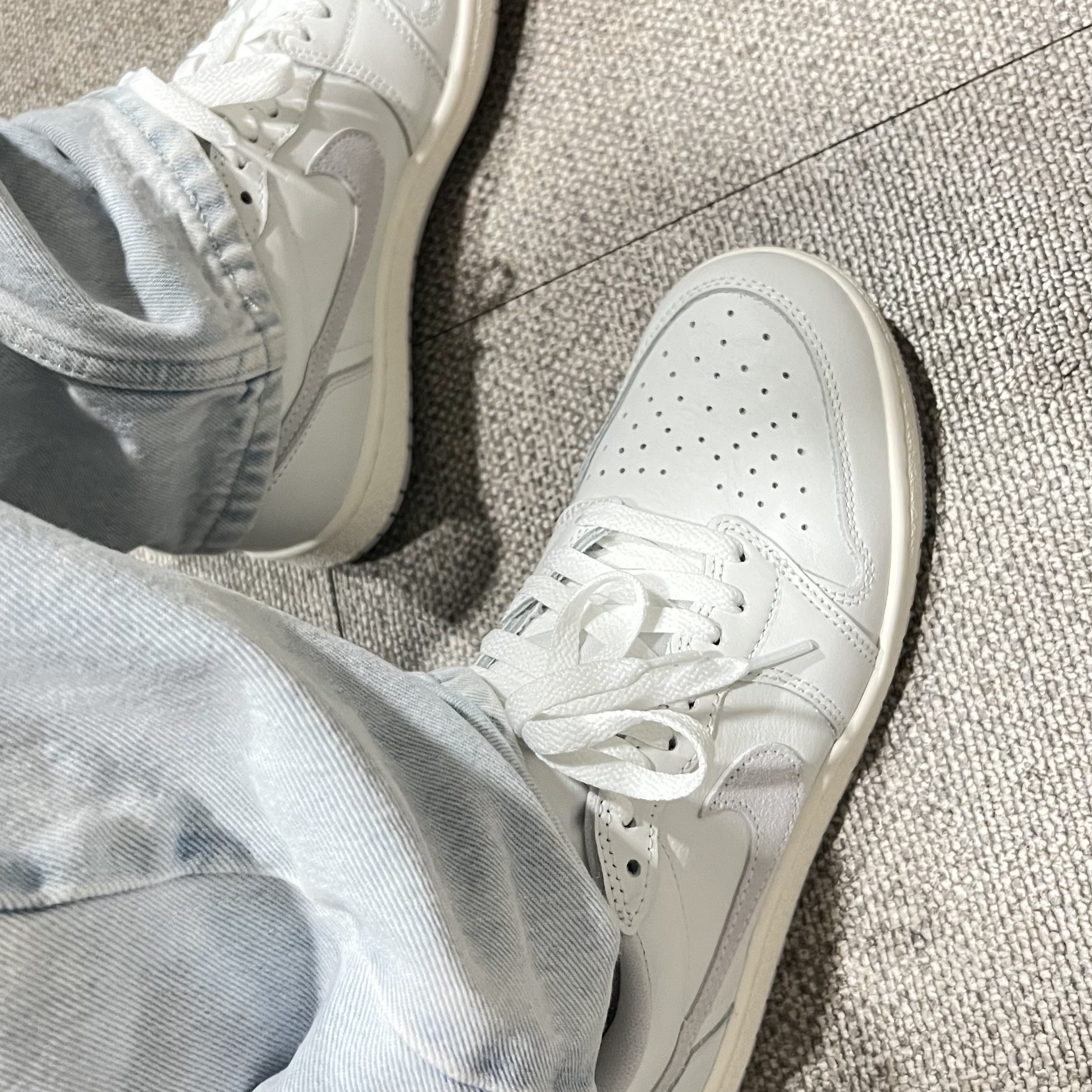 Jordan 1 Low 85 Neutral Grey 착용 스타일