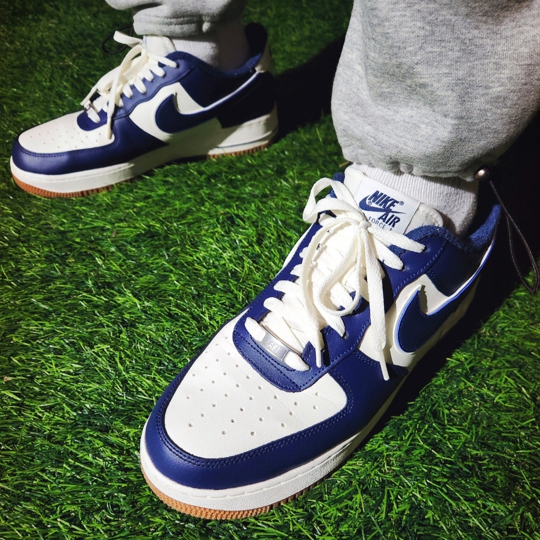Stussy Basic Stock Low Pro Cap Green, Nike Air Force 1 '07 LV8 Midnight Navy 착용 스타일 - 5