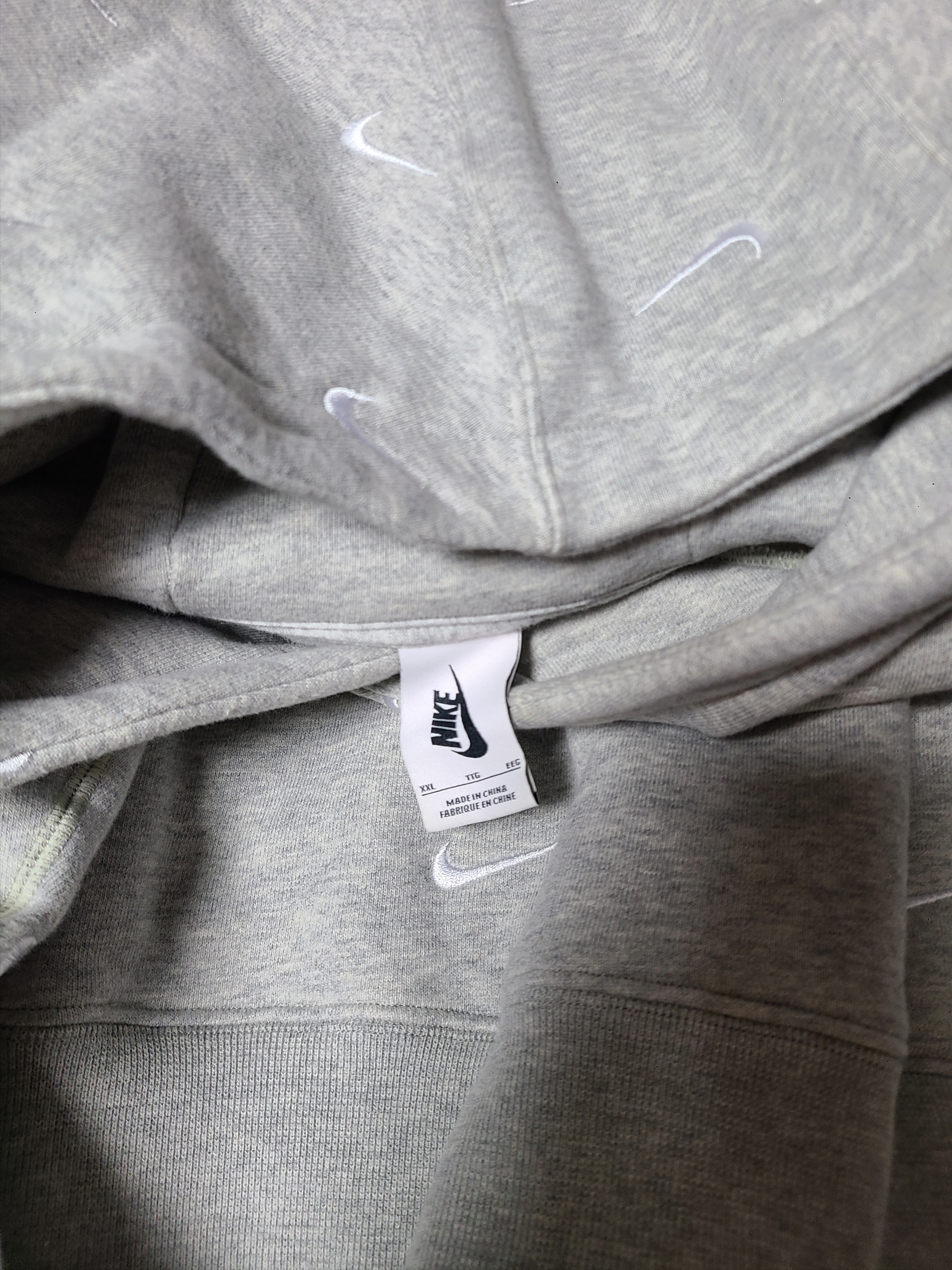 Nike NRG Swoosh Logo Hoodie Grey Heather 착용 스타일 - 1