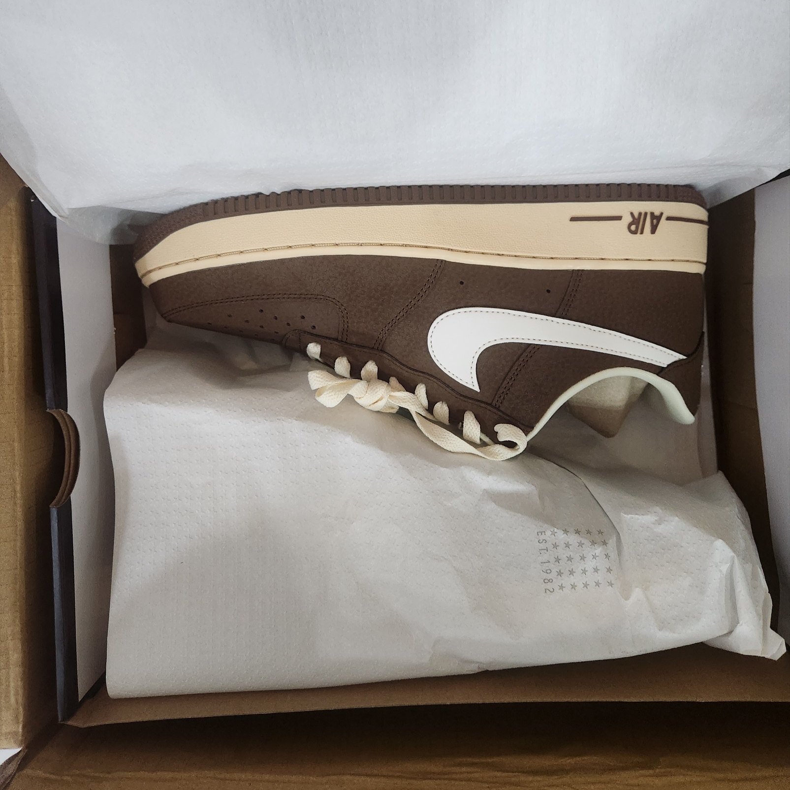 Nike Air Force 1 '07 Cacao Wow Coconut Milk 착용 스타일