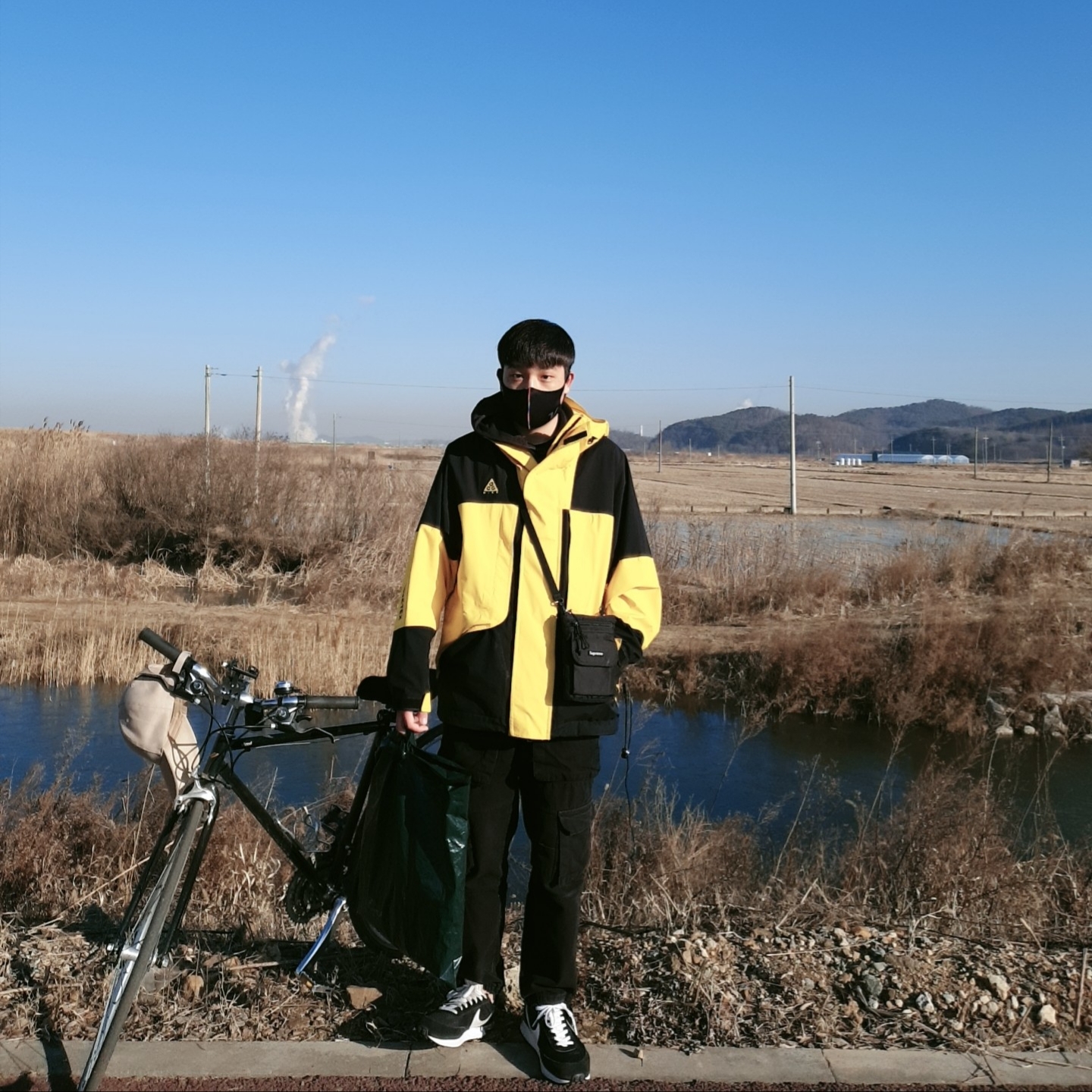 Nike Air Tailwind 79 Black White, Nike ACG Gore-Tex Jacket Amarillo Black - US/EU 착용 스타일 - 1