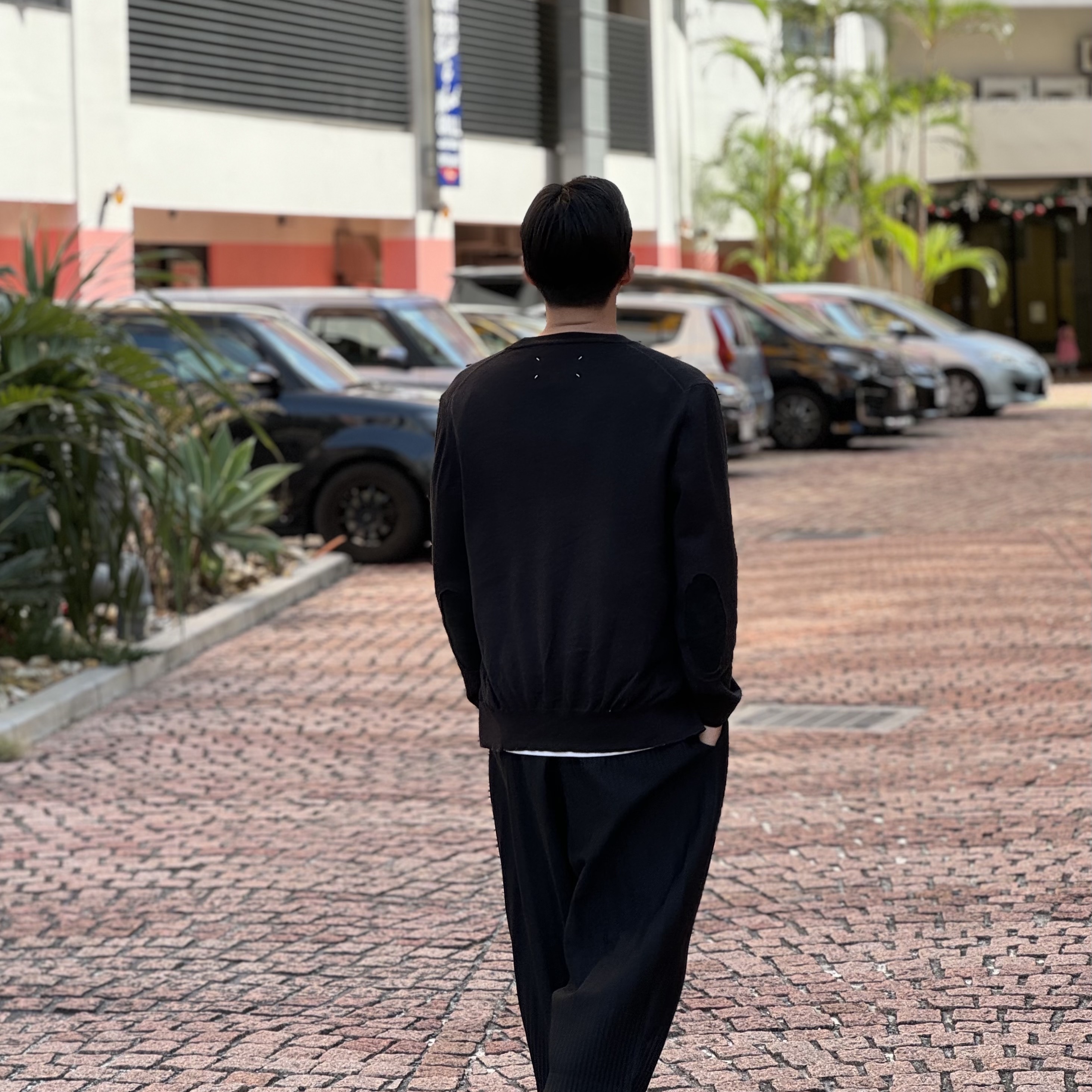 (W) Maison Margiela Wool Cardigan Black, Homme Plisse Issey Miyake Basics Pants Black 착용 스타일 - 3