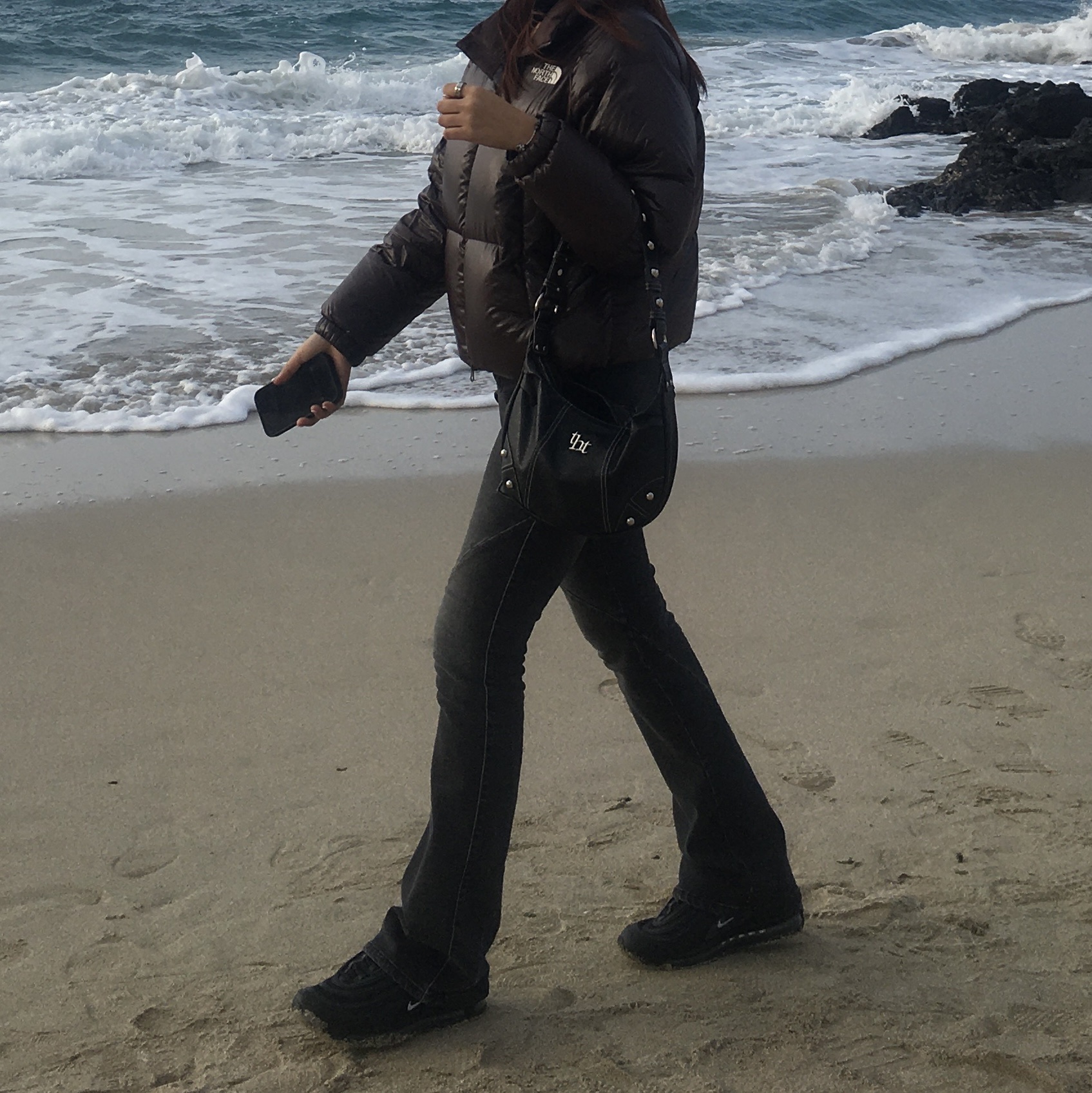 (W) The North Face White Label Neo Puffy Down Jacket Brown, Threetimes Johnny Bag Black 착용 스타일 - 1