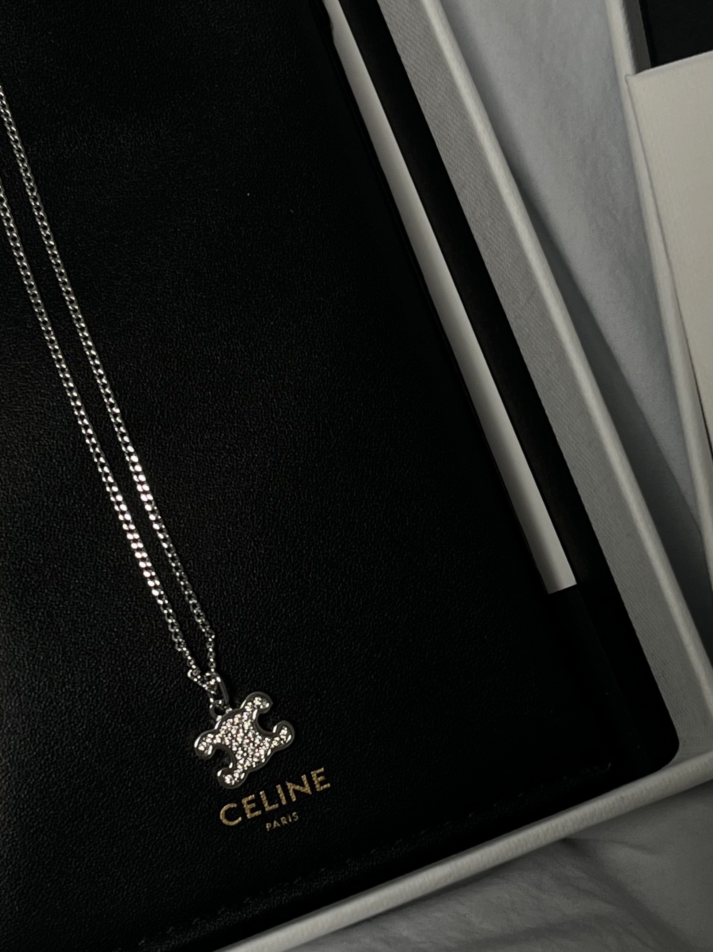 (W) Celine Triomphe Rhinestone Necklace in Brass with Rhodium Finish and Crystals Silver 착용 스타일