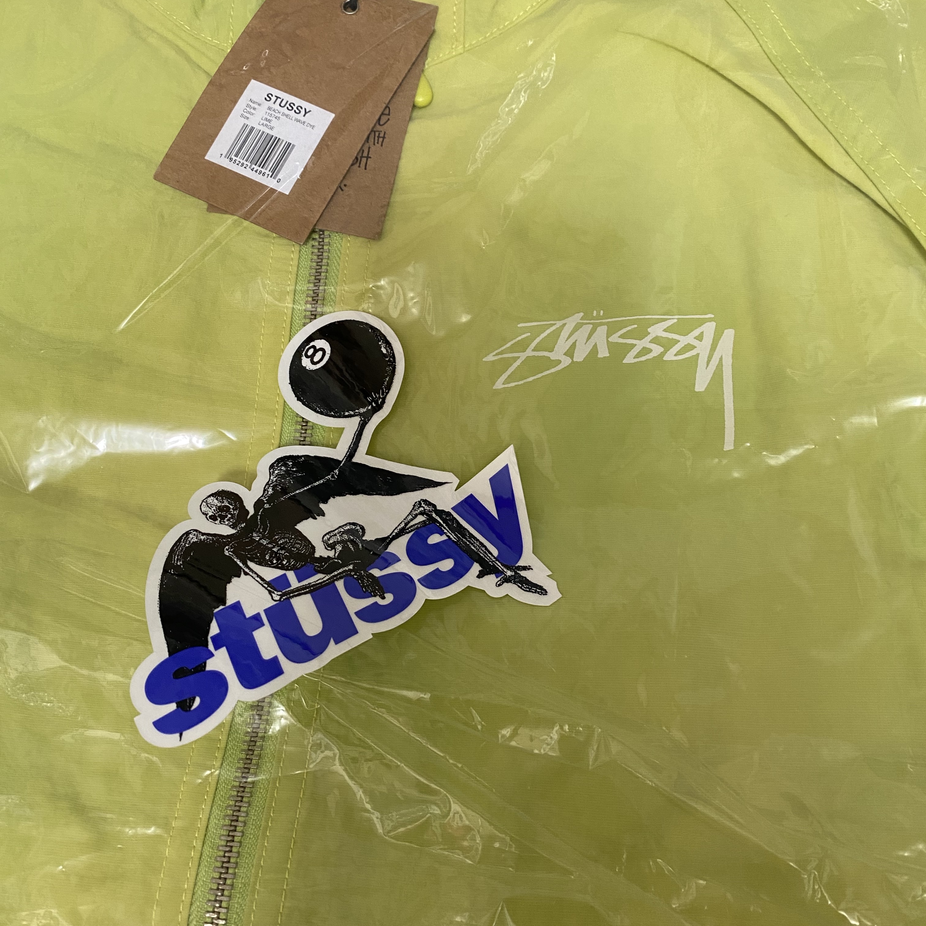 Stussy Wave Dye Beach Shell Jacket Lime 착용 스타일