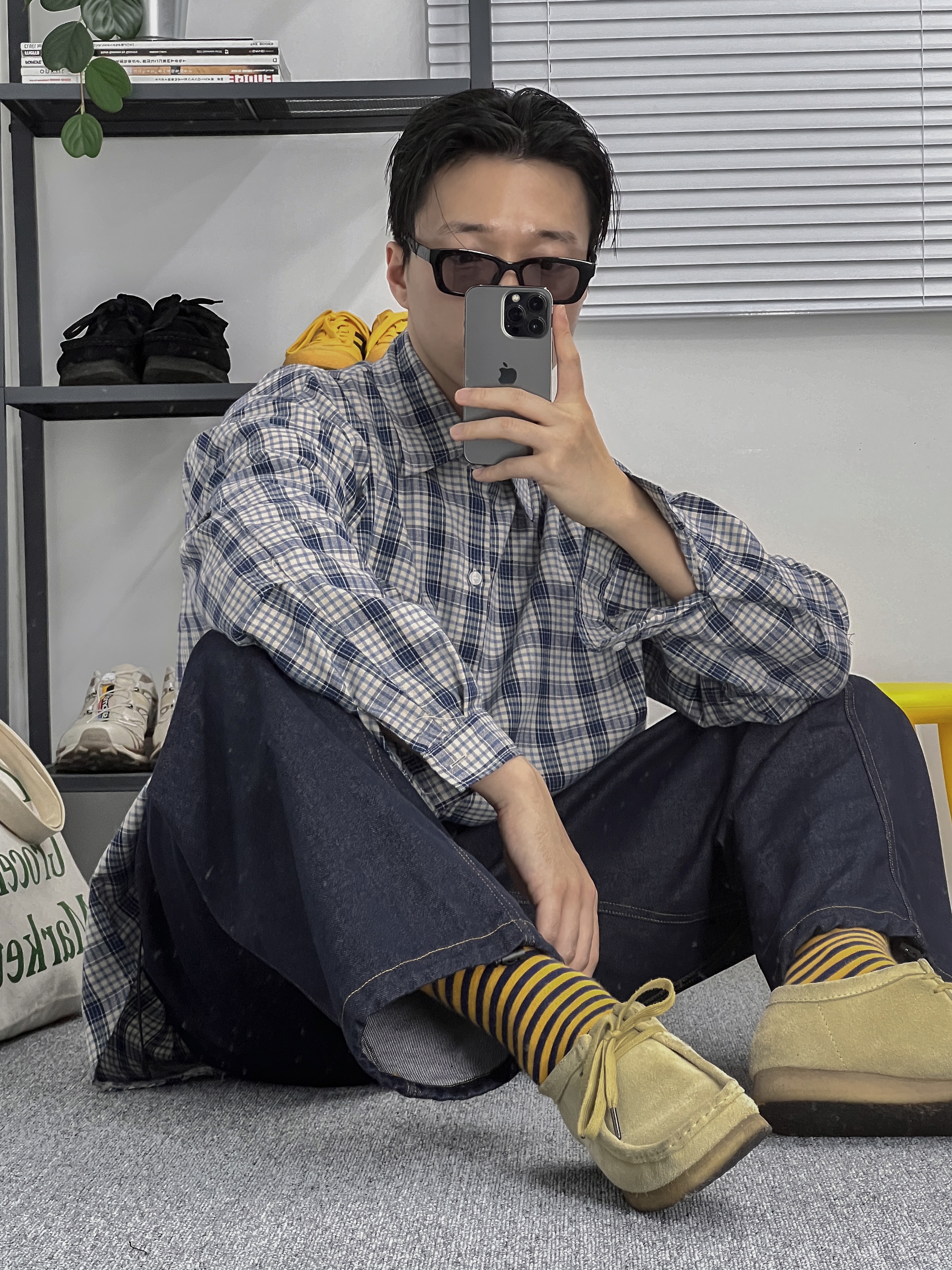 Clarks Wallabee Maple Suede 착용 스타일 - 2