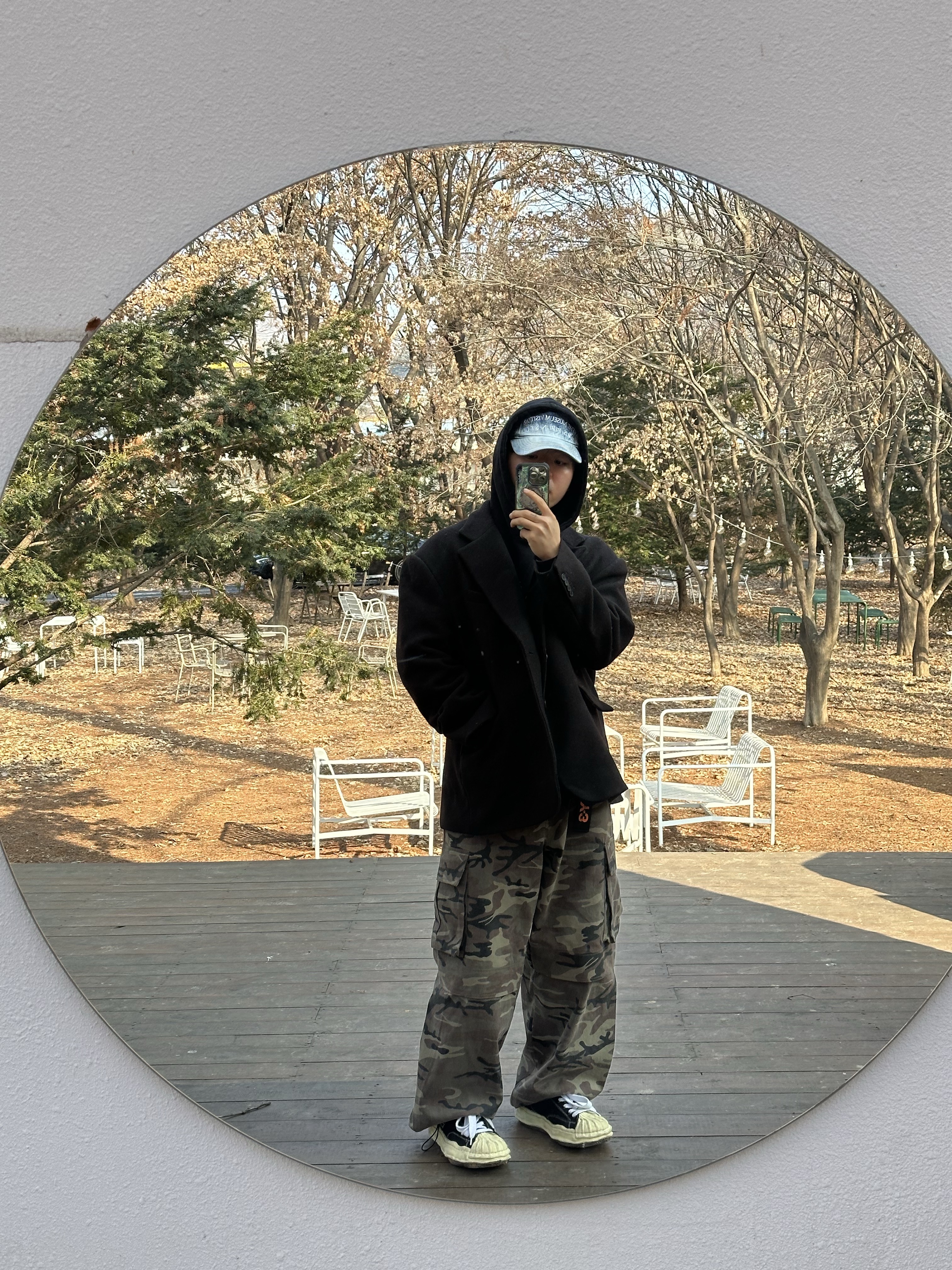 Maison Mihara Yasuhiro Blakey VL OG Sole Canvas Low-top Sneakers Black, Stussy Dice Pigment Dyed Hoodie Black 착용 스타일 - 5