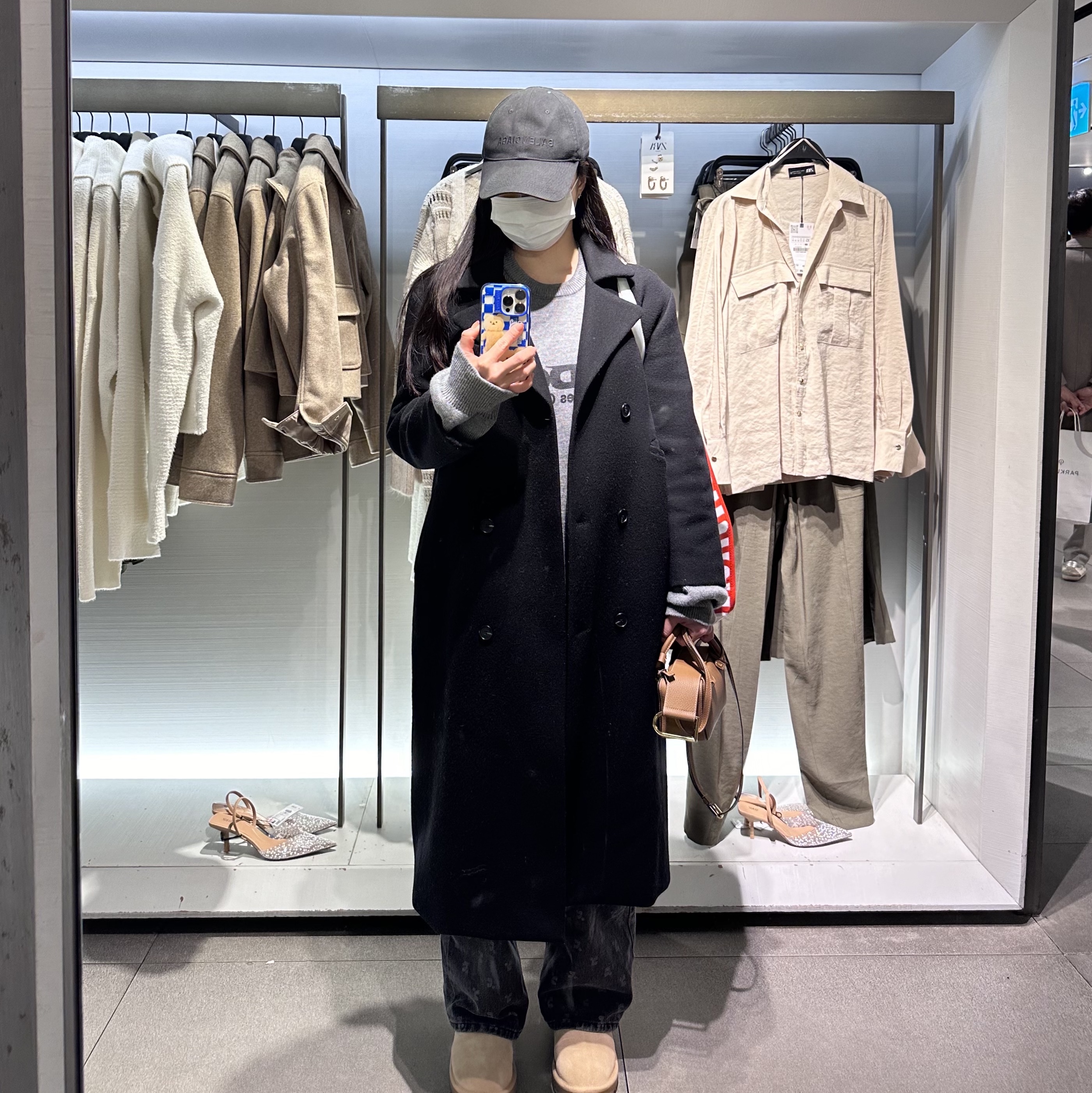 CDG Round Neck School Pullover Grey 착용 스타일