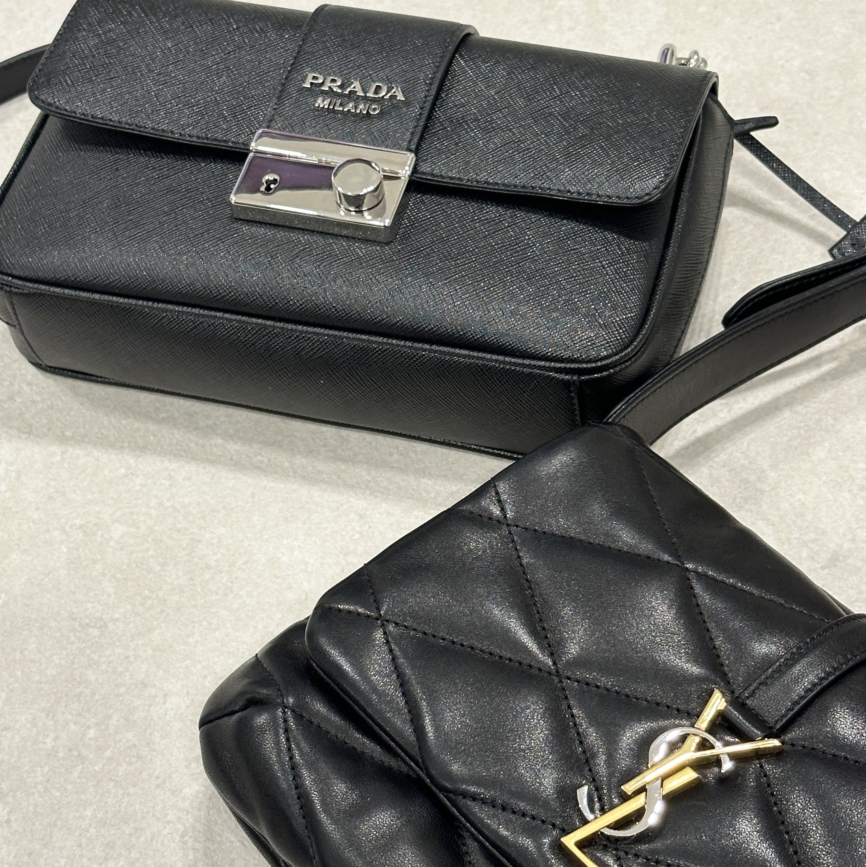 Saint Laurent Quilted Lambskin LE 57 Shoulder Bag Black 착용 스타일 - 3