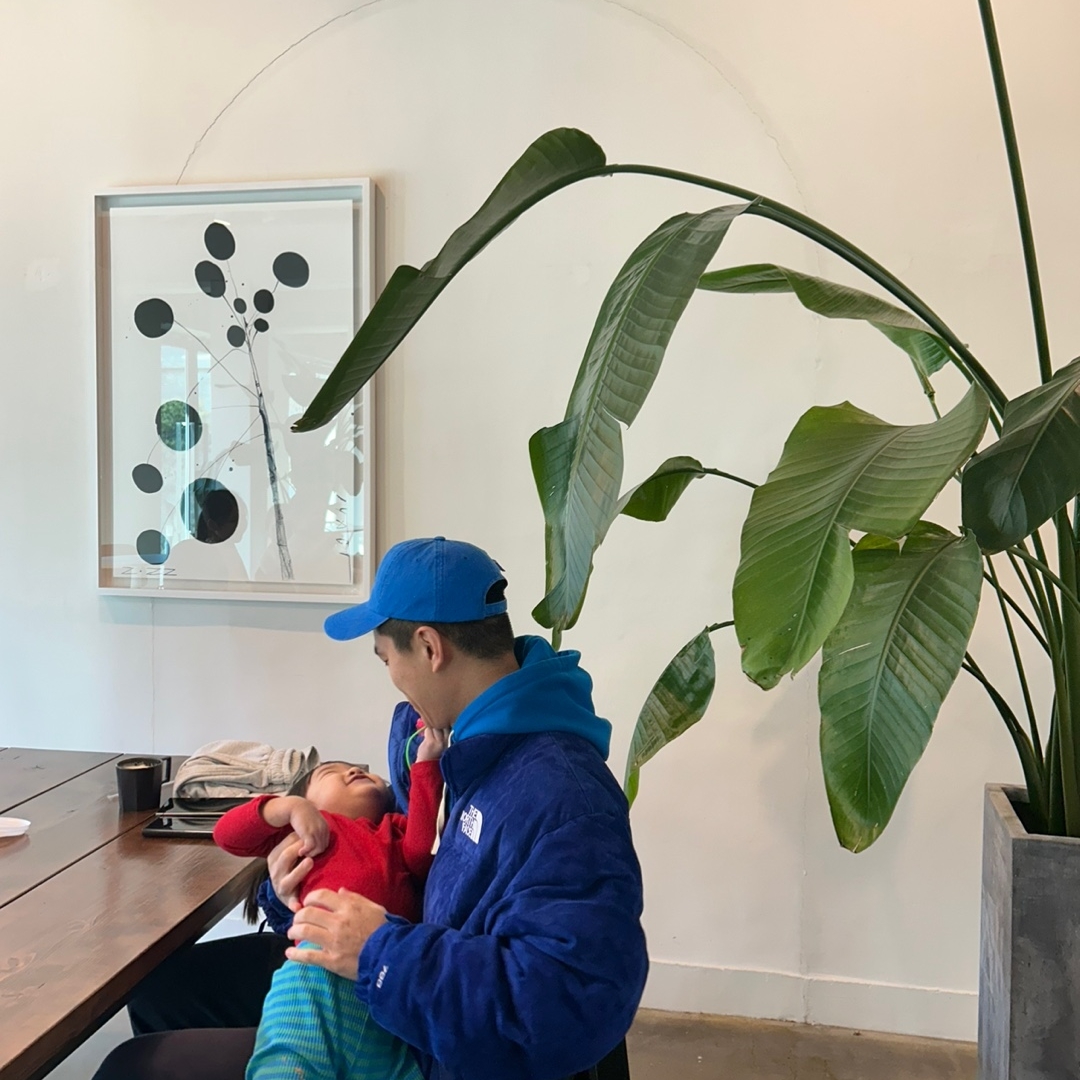 Supreme x The North Face Suede Nuptse Jacket Blue - 23FW 착용 스타일 - 2