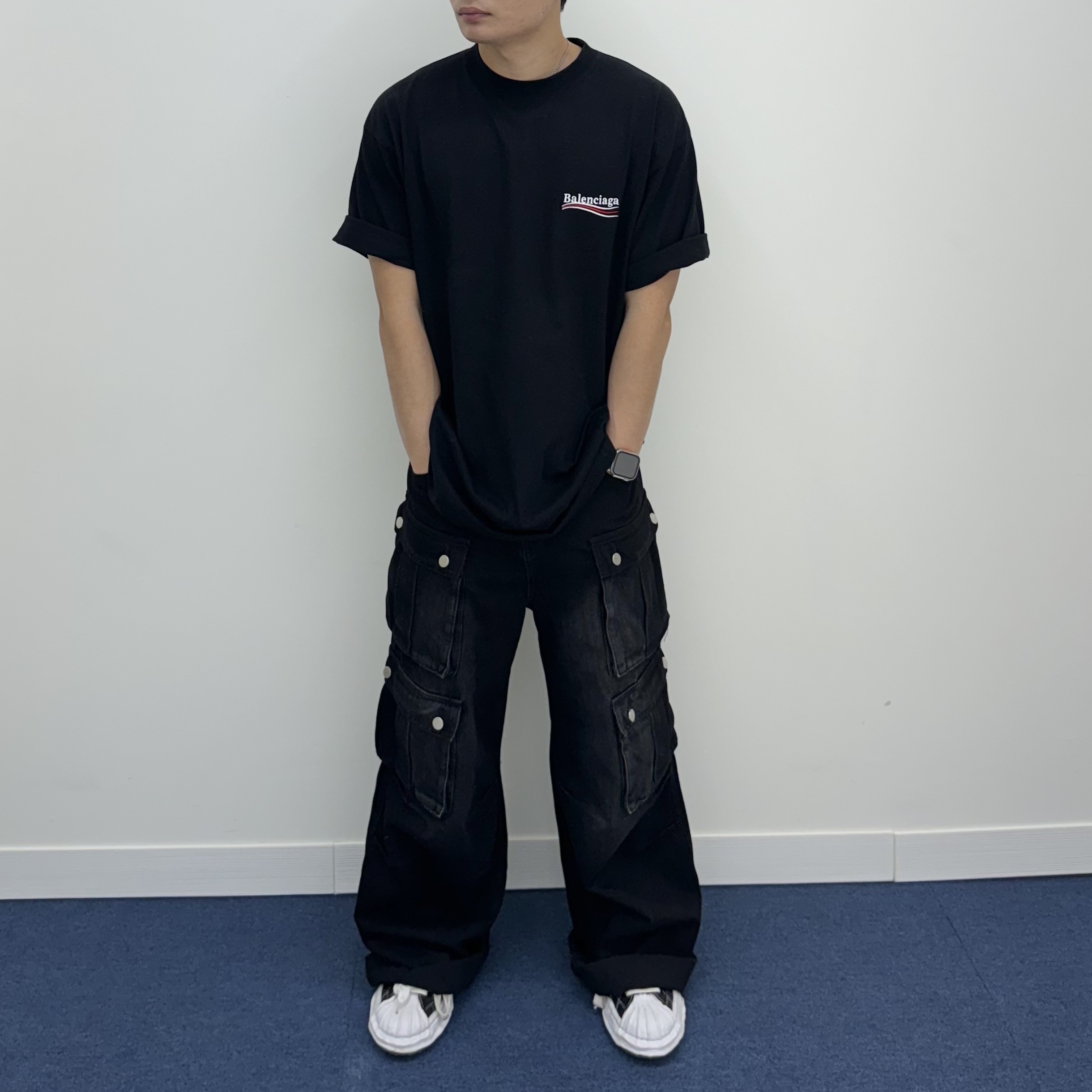Maison Mihara Yasuhiro Blakey OG Sole Canvas Low-top Sneakers Black White, (W) Balenciaga Political Campaign Small Fit T-Shirt Black 착용 스타일 - 3