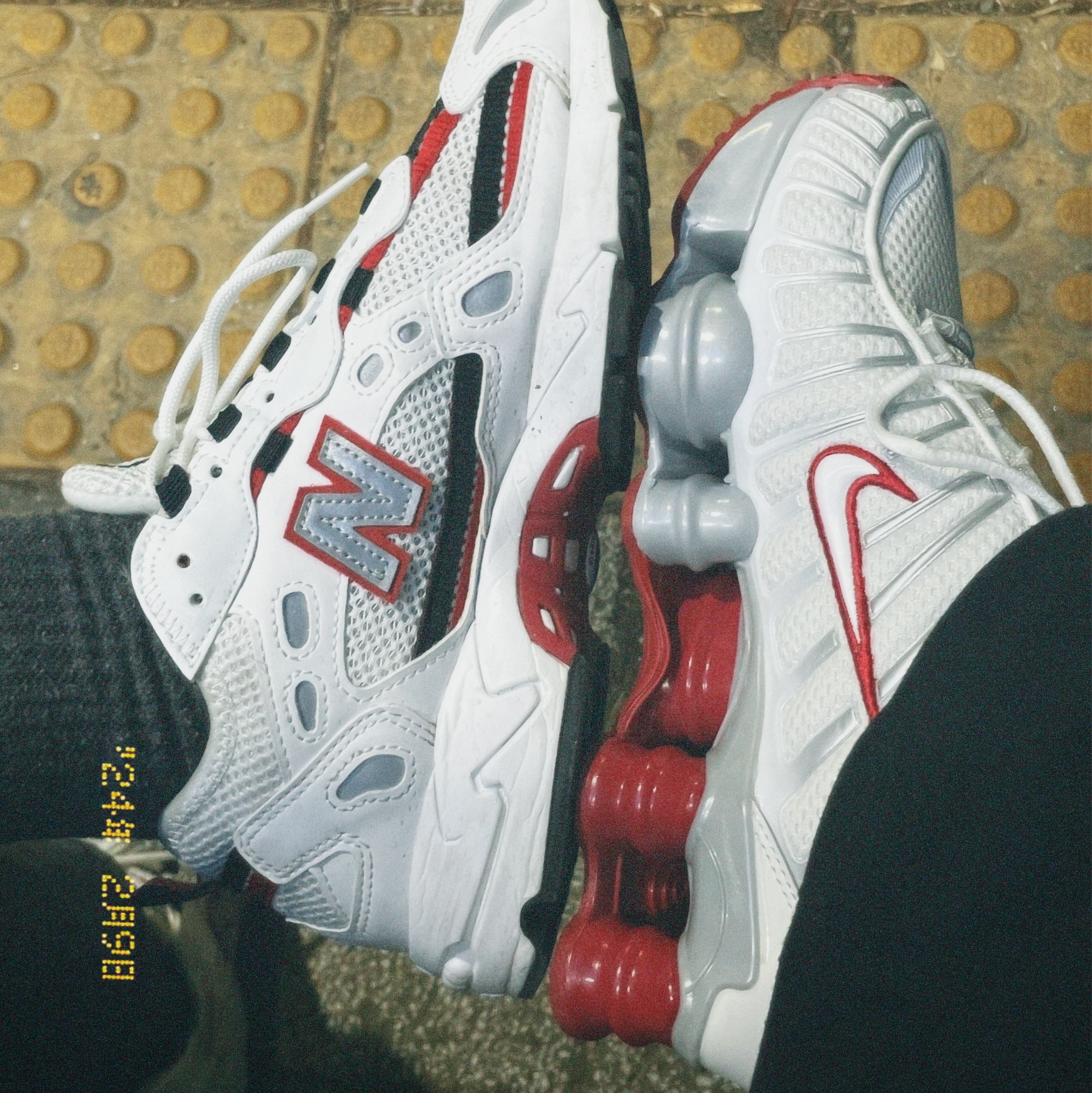 (W) Nike Shox TL Platinum Tint 착용 스타일 - 2