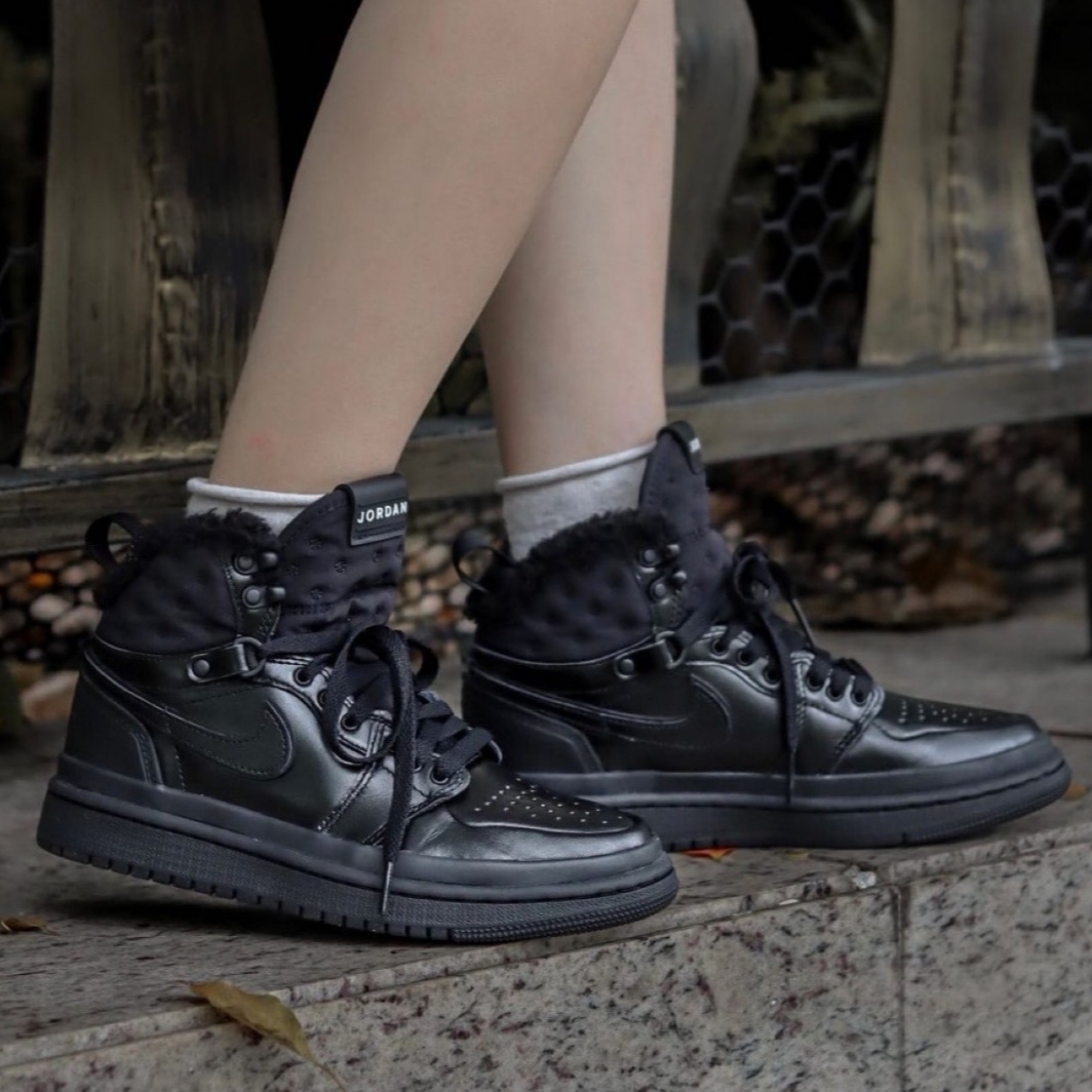 (W) Jordan 1 Acclimate Black 착용 스타일 - 2