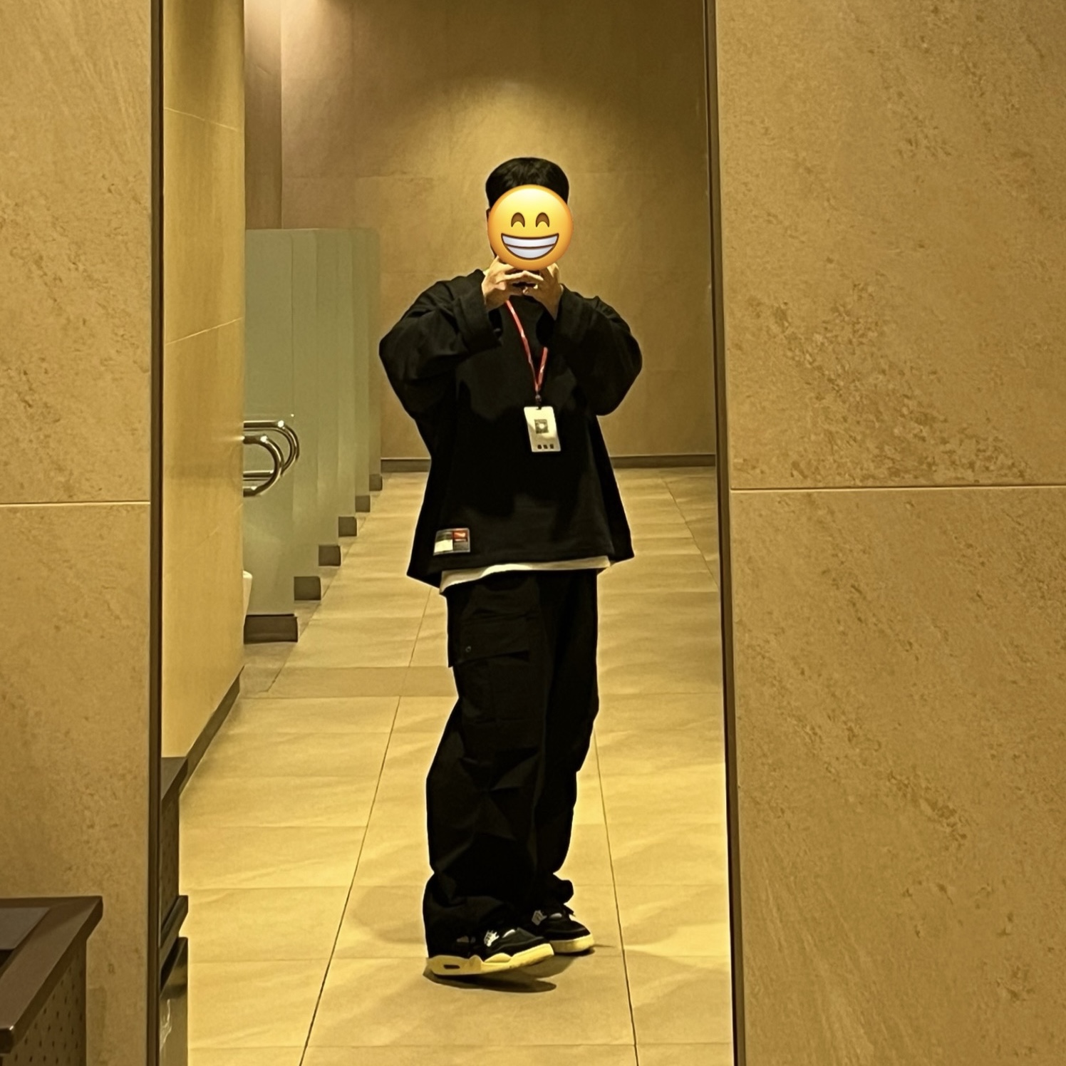 Nike x Stussy Long Sleeve Top Black (FJ9164-010), Jordan 4 x Union Retro Off Noir 착용 스타일