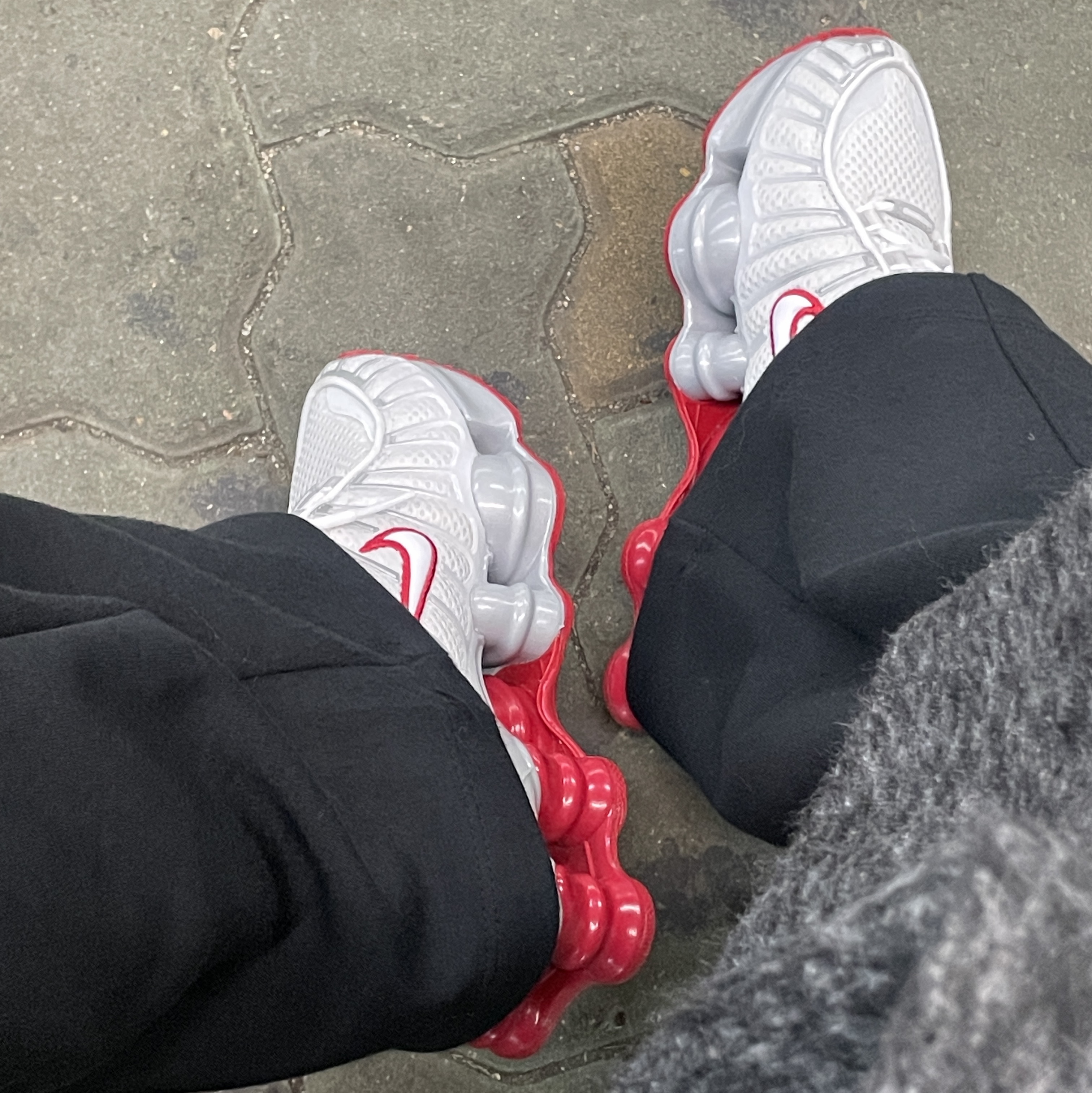 (W) Nike Shox TL Platinum Tint 착용 스타일 - 3