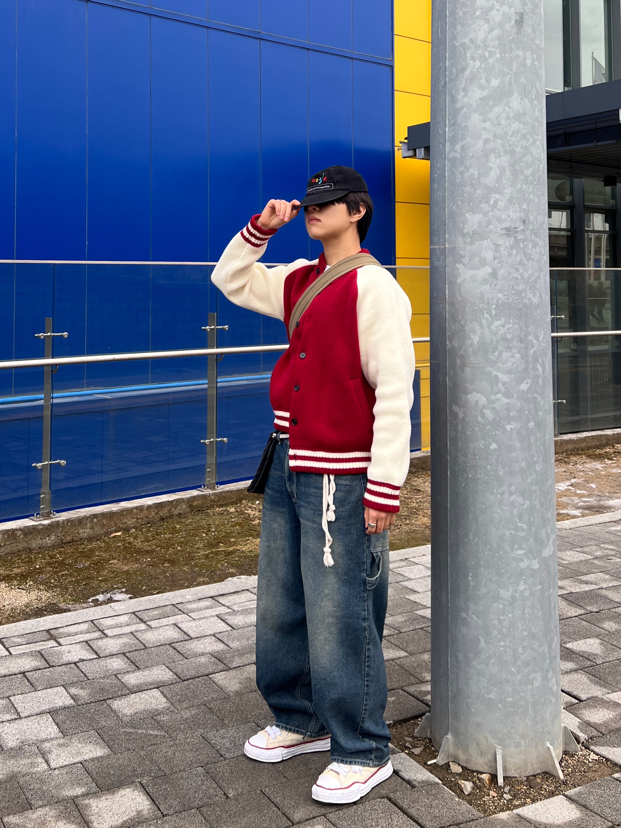 Maison Mihara Yasuhiro Peterson OG Sole Canvas Low-top Sneakers Natural, Supreme Floating Keychain Red - 23FW 착용 스타일 - 2