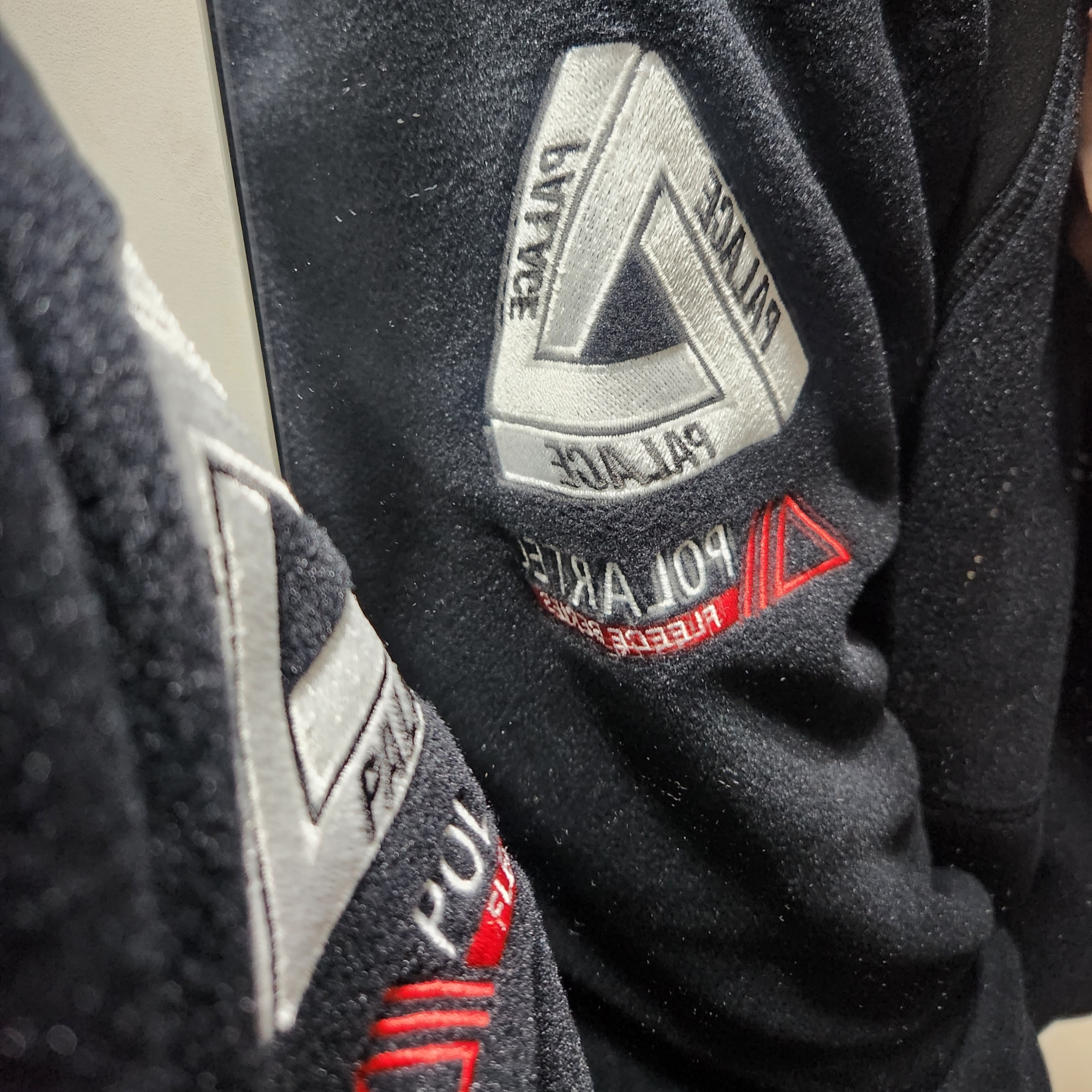 Palace Polartec Duo Fleece Jacket Black - 24SS 착용 스타일 - 2