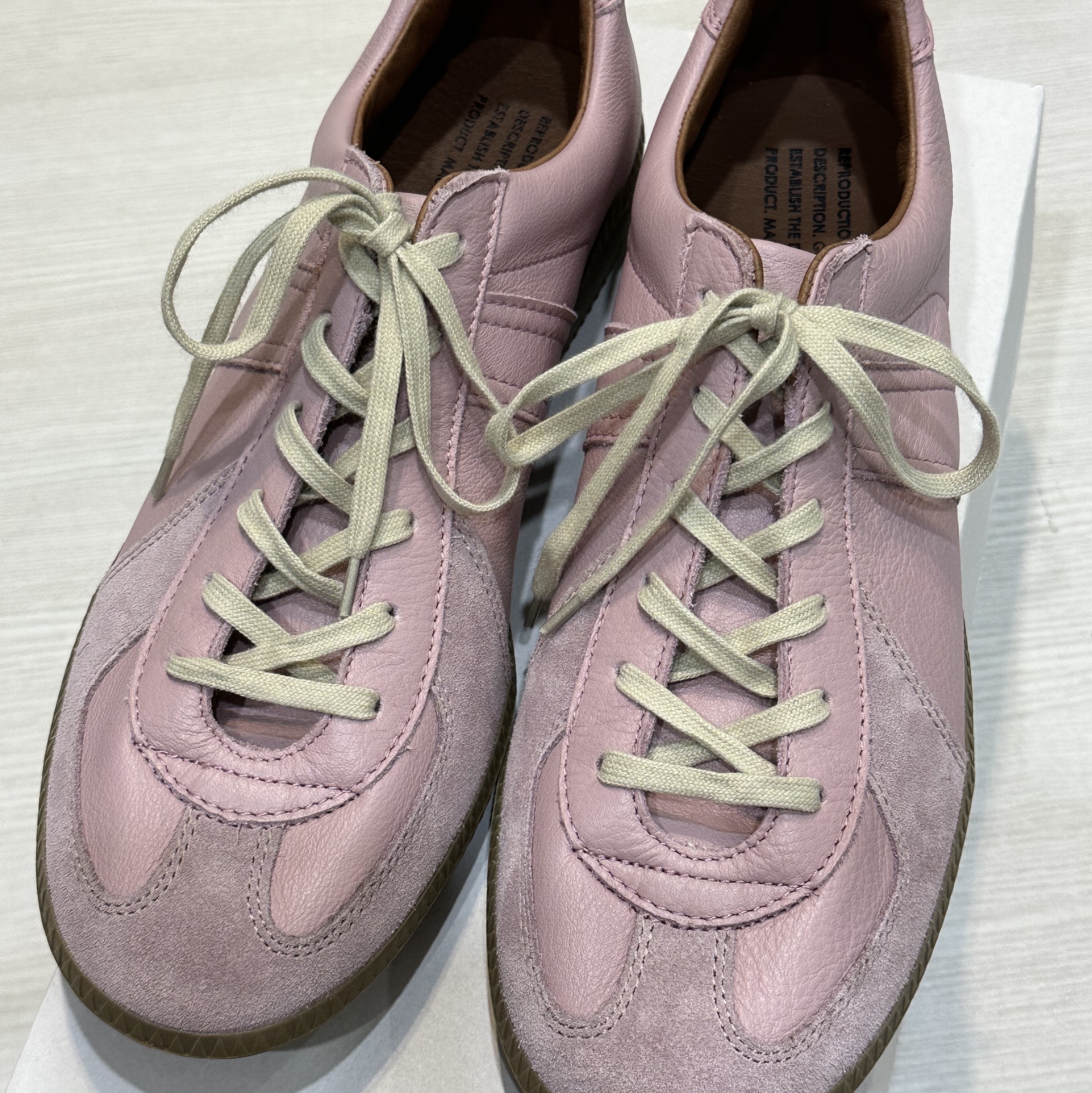 Reproduction of Found German Military Trainer 1700BK Light Pink 착용 스타일