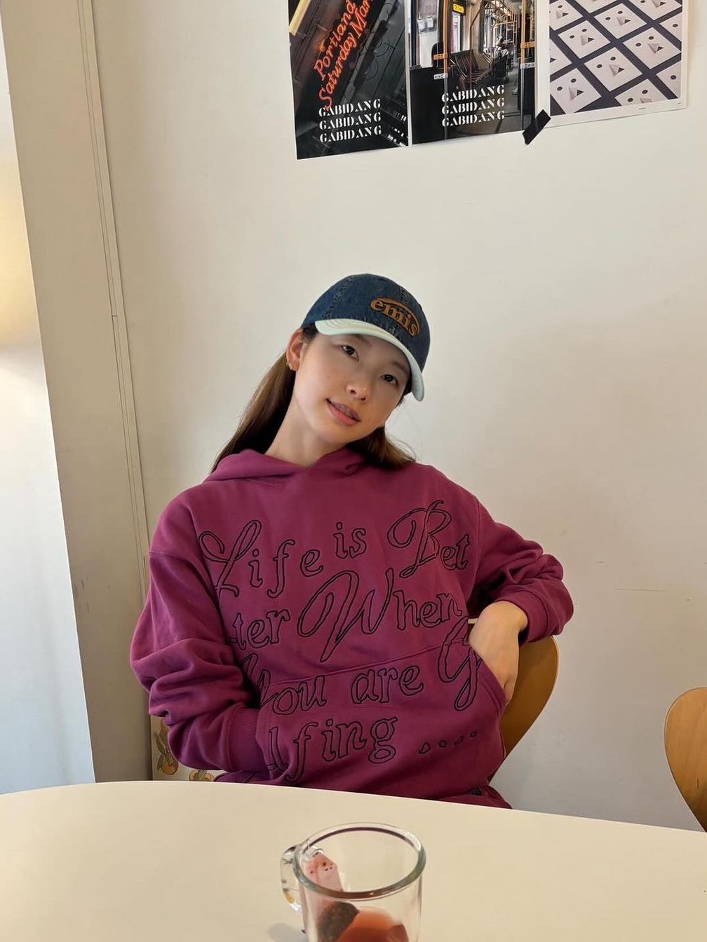 이미스 뉴 로고 이미스 캡 블랙, 이미스 톤 온 톤 와펜 볼캡 블랙 착용 스타일 - 6