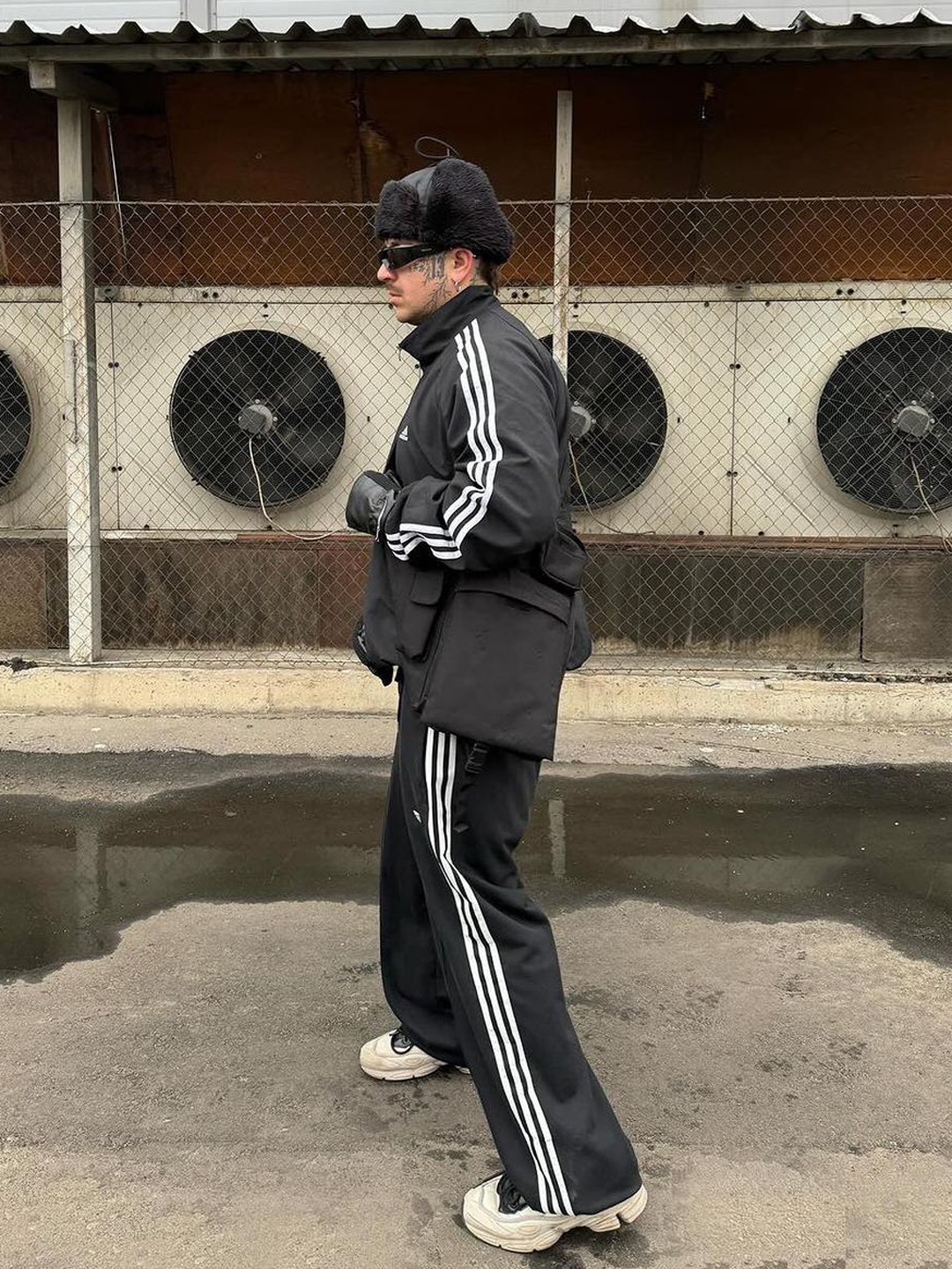 Adidas x KoRn Track Top Black - KR Sizing, Palace x Adidas Hooded Firebird Track Top Black - 23SS 착용 스타일 - 4