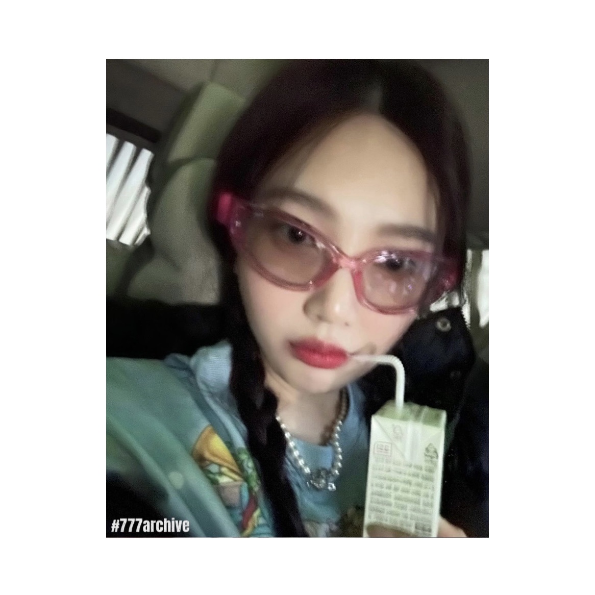 Gentle Monster Gummy PC12 Translucent Pink 착용 스타일 - 4