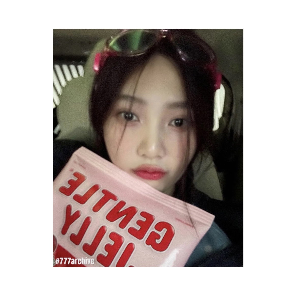 Gentle Monster Gummy PC12 Translucent Pink 착용 스타일 - 2