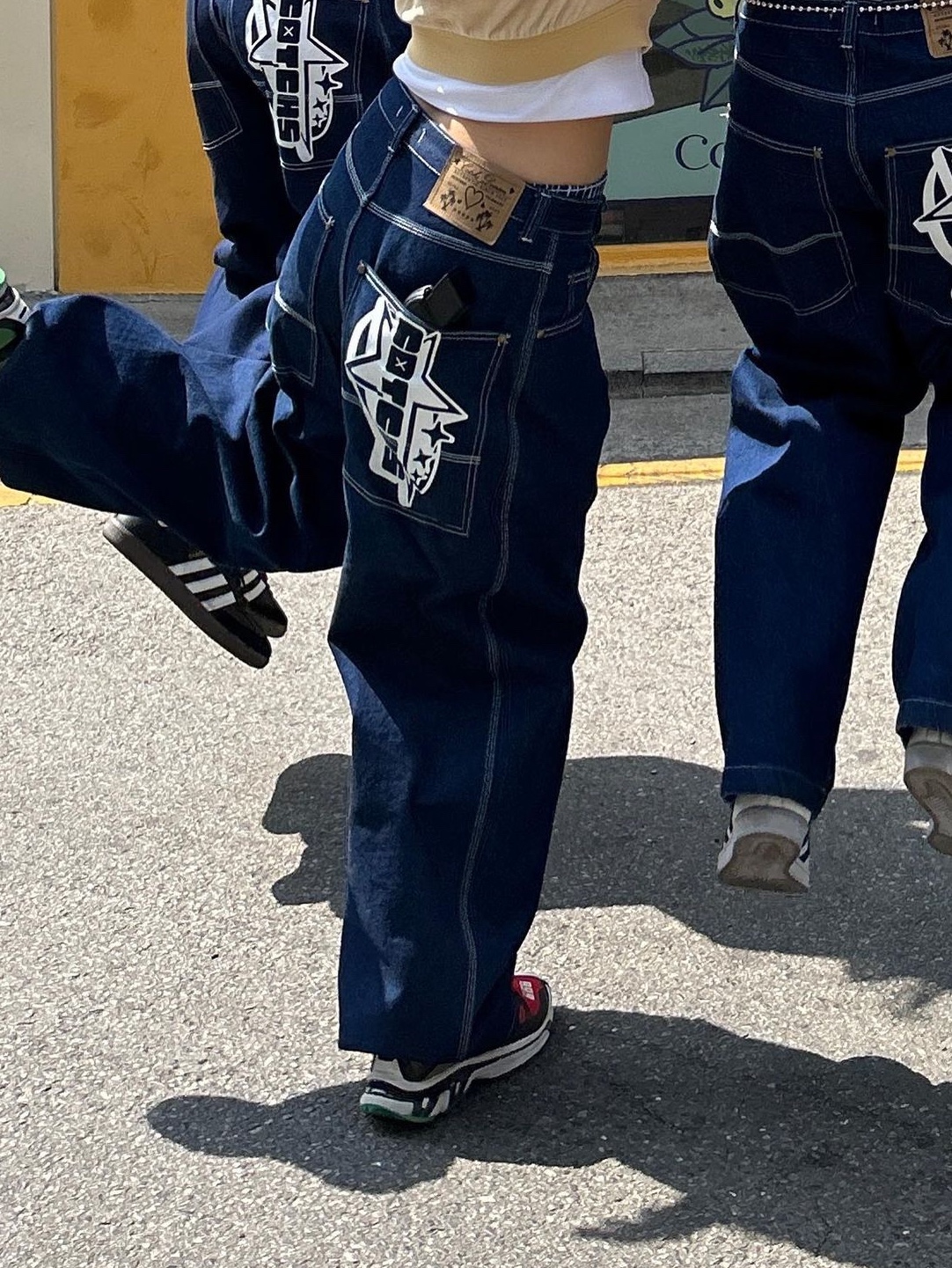 Cotchs Star Denim Pants 착용 스타일
