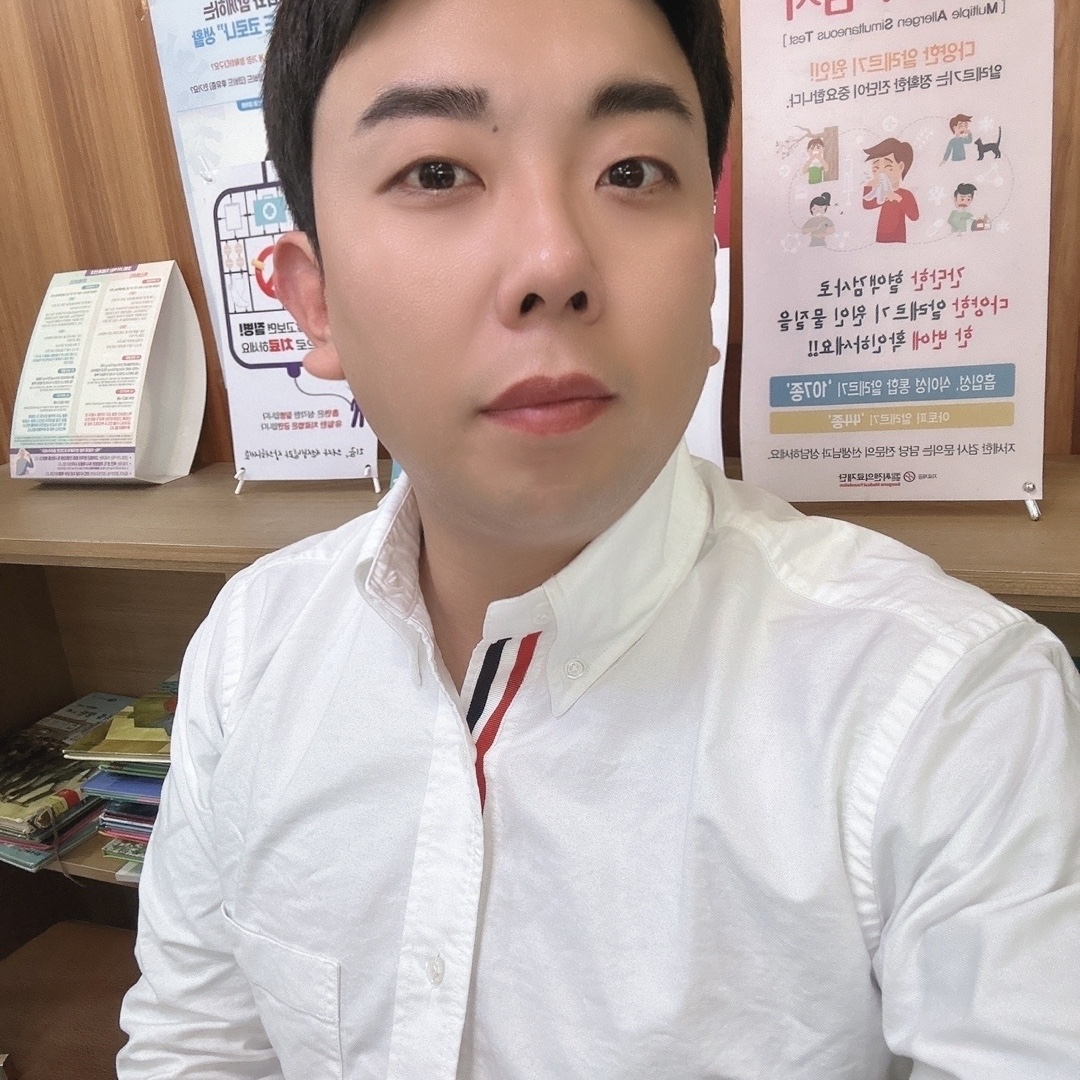 Thom Browne Oxford Classic Grosgrain Placket Shirt White 착용 스타일
