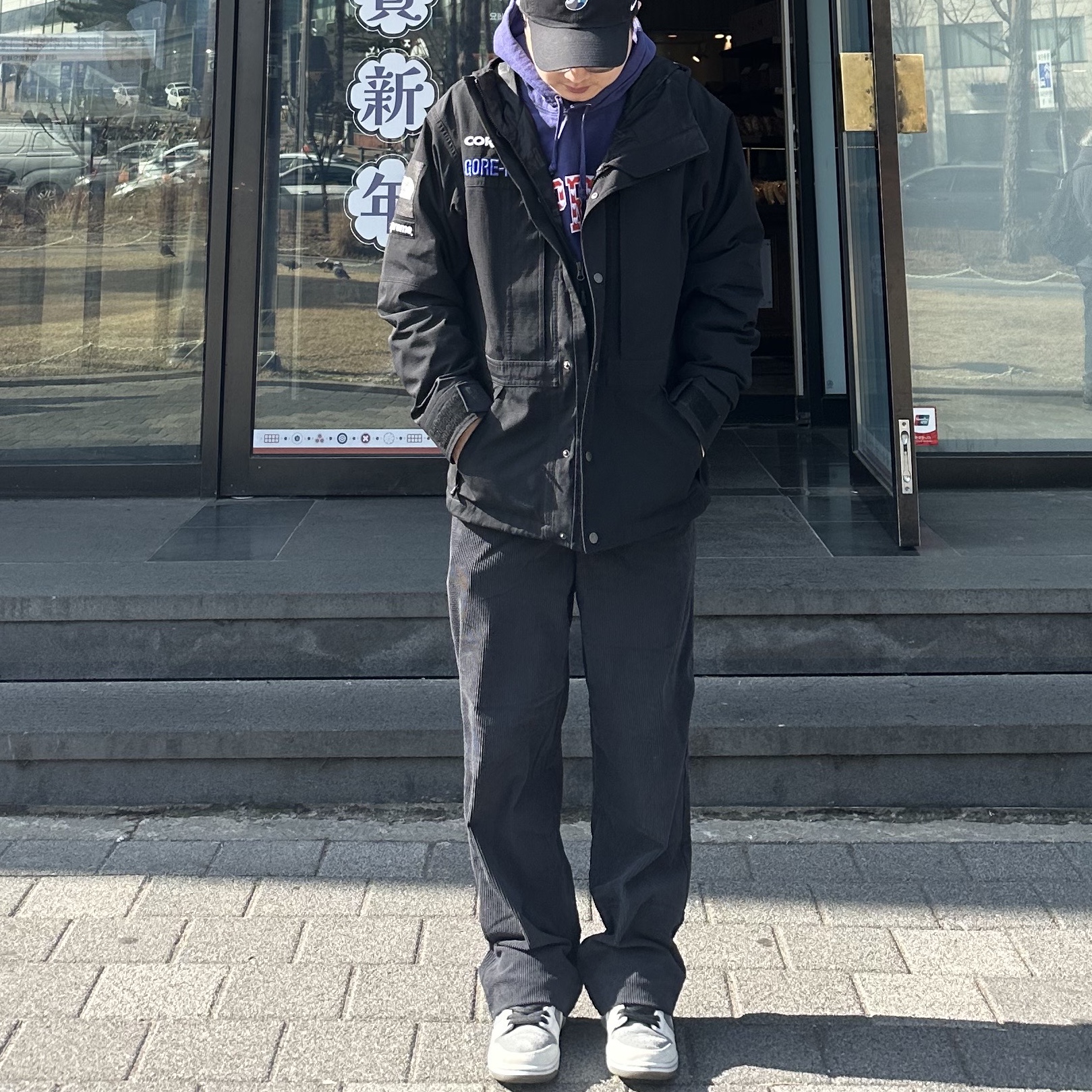 Nike x Kasina Heritage 86 Futura Washed Cap Won-Ang Black, Supreme Hearts Arc Hooded Sweatshirt Washed Navy - 21SS 착용 스타일