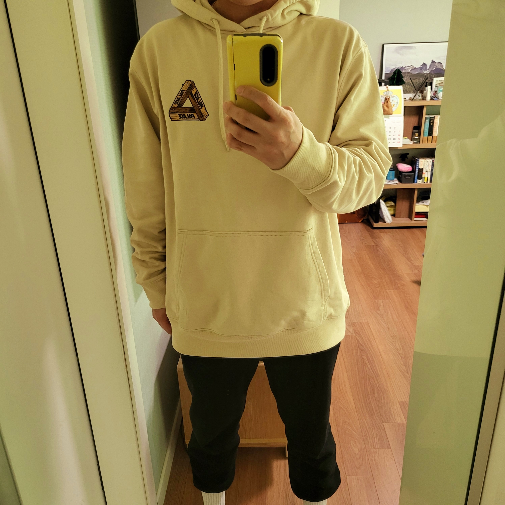 Palace Reaper Hood Camel - 23FW 착용 스타일 - 2