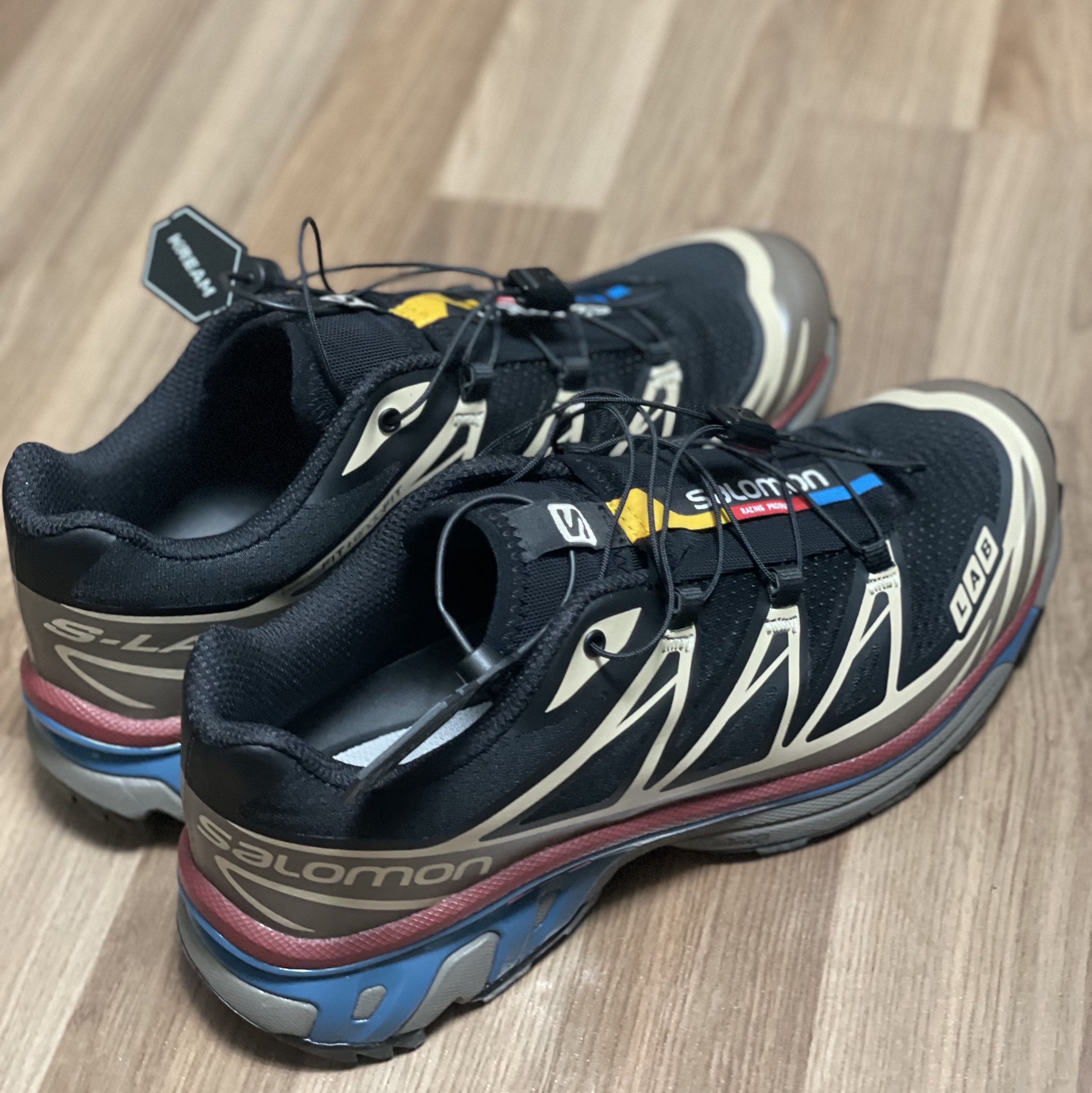 Salomon XT-6 Black Falcon 착용 스타일
