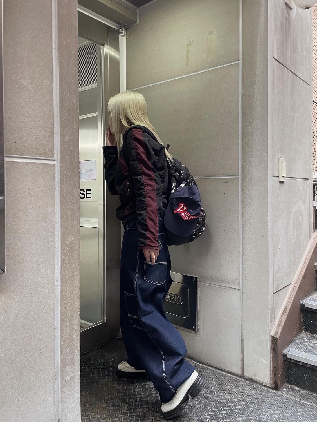Cotchs Star Denim Pants 착용 스타일
