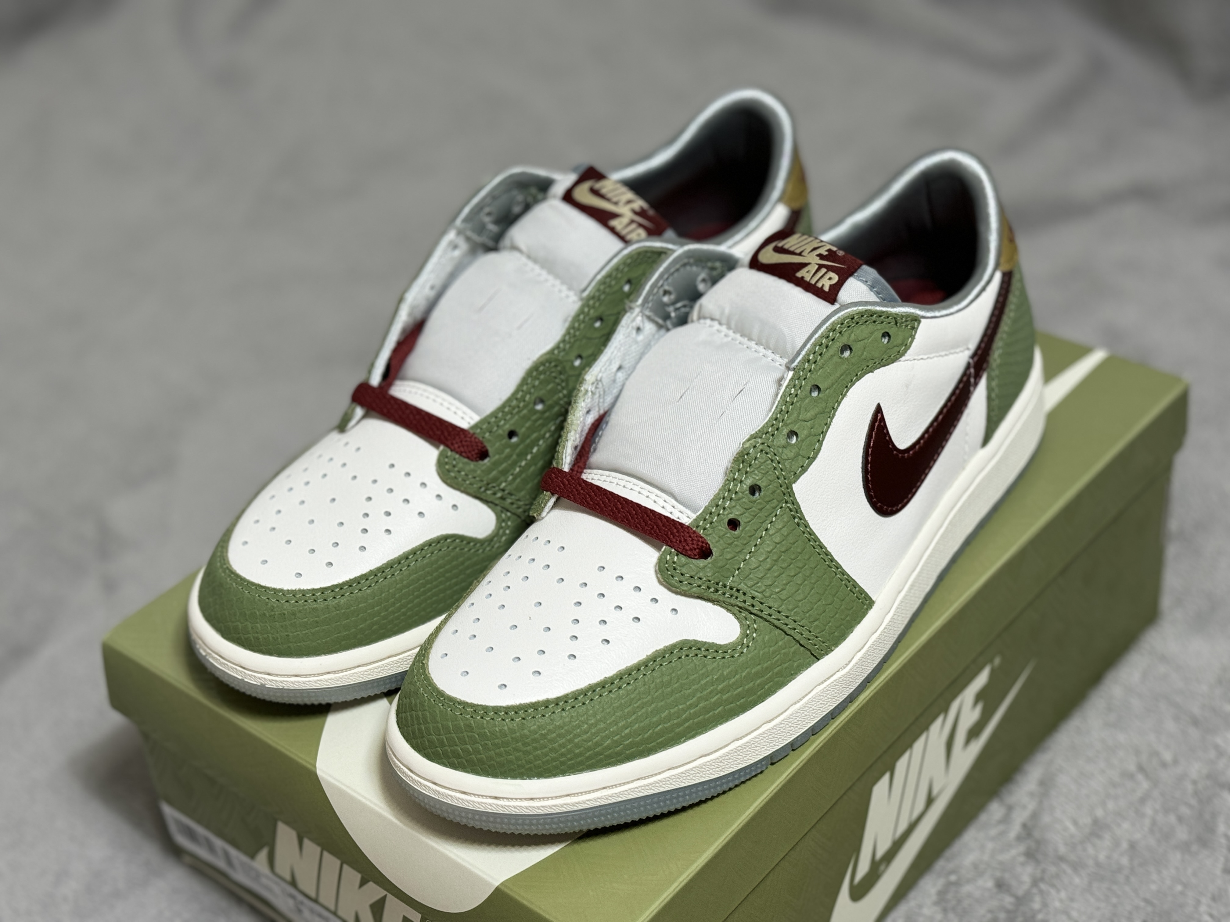 Jordan 1 Retro Low OG Chinese New Year 착용 스타일 - 1