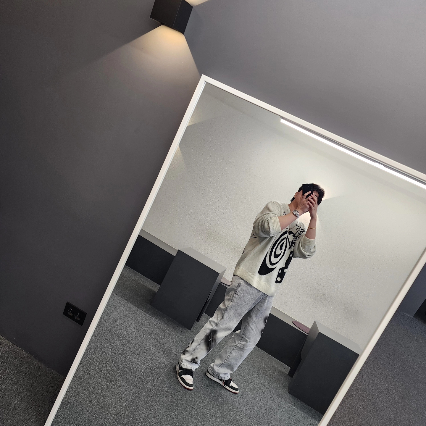 IAB Studio Half Zip Pullover Light Gray, Ader Error Fendig Jeans Grey 착용 스타일 - 3