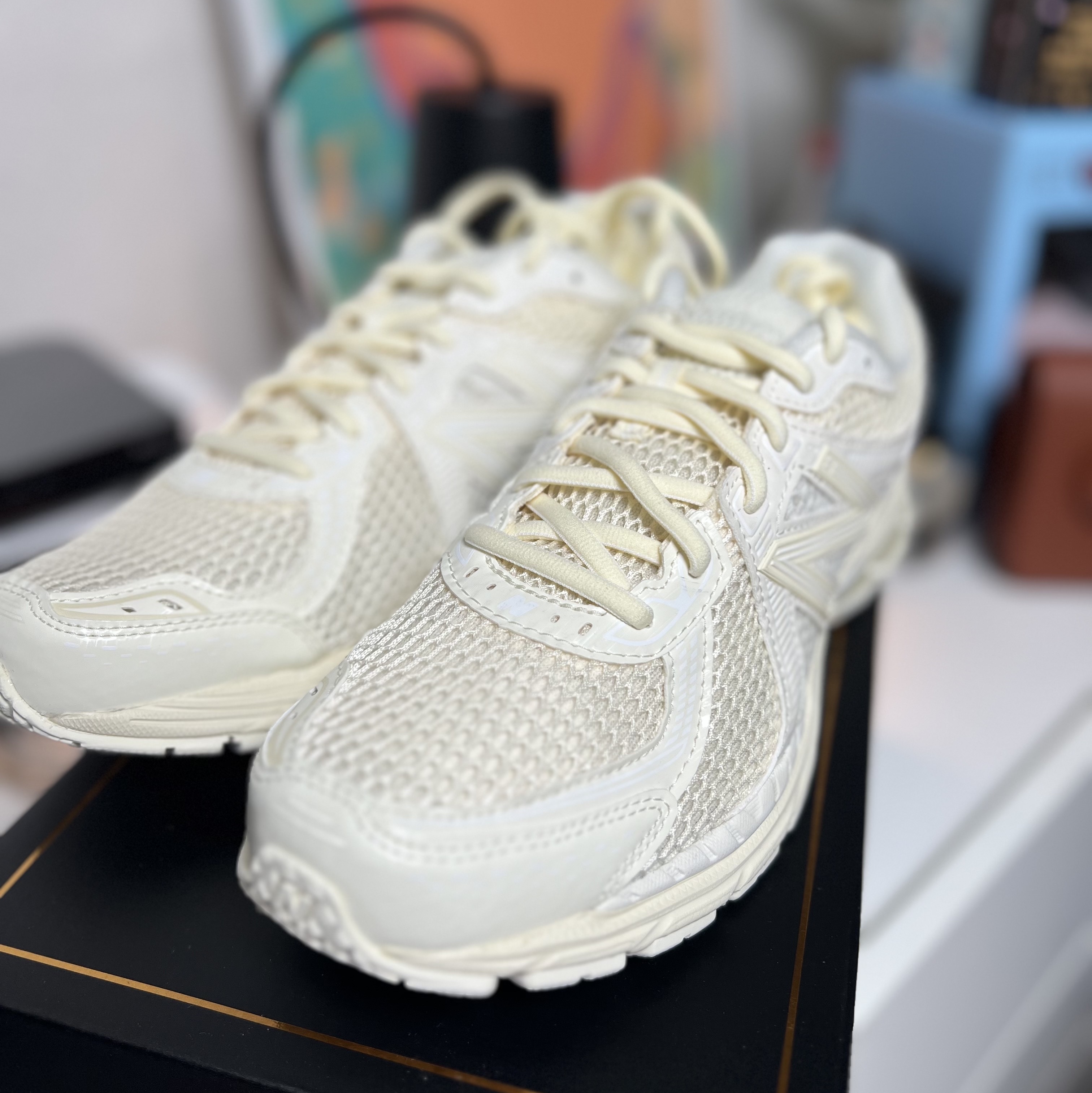 New Balance x Aime Leon Dore 860v2 White Beige 착용 스타일 - 1