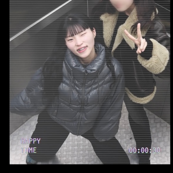 (W) Mischief Alien Down Jacket Khaki, (W) Maison Kitsune Dressed Fox Patch Adjusted Sweatshirt Grey Melange 착용 스타일 - 1