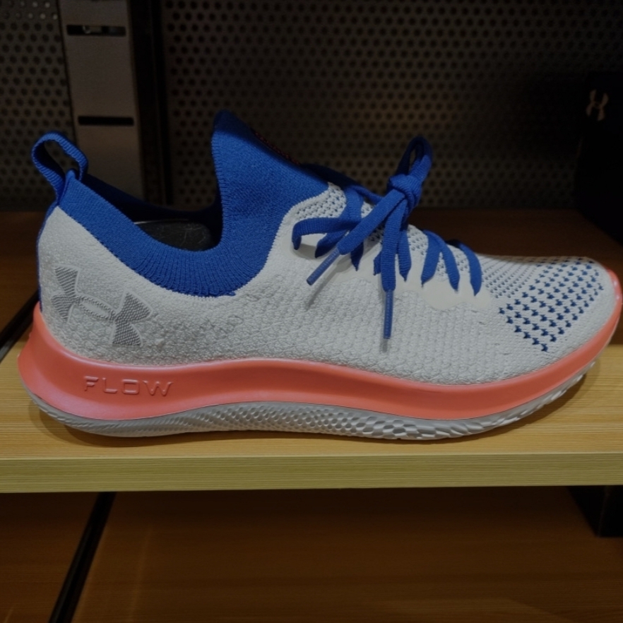 (W) Under Armour Flow Velociti SE White Royal 착용 스타일 - 1