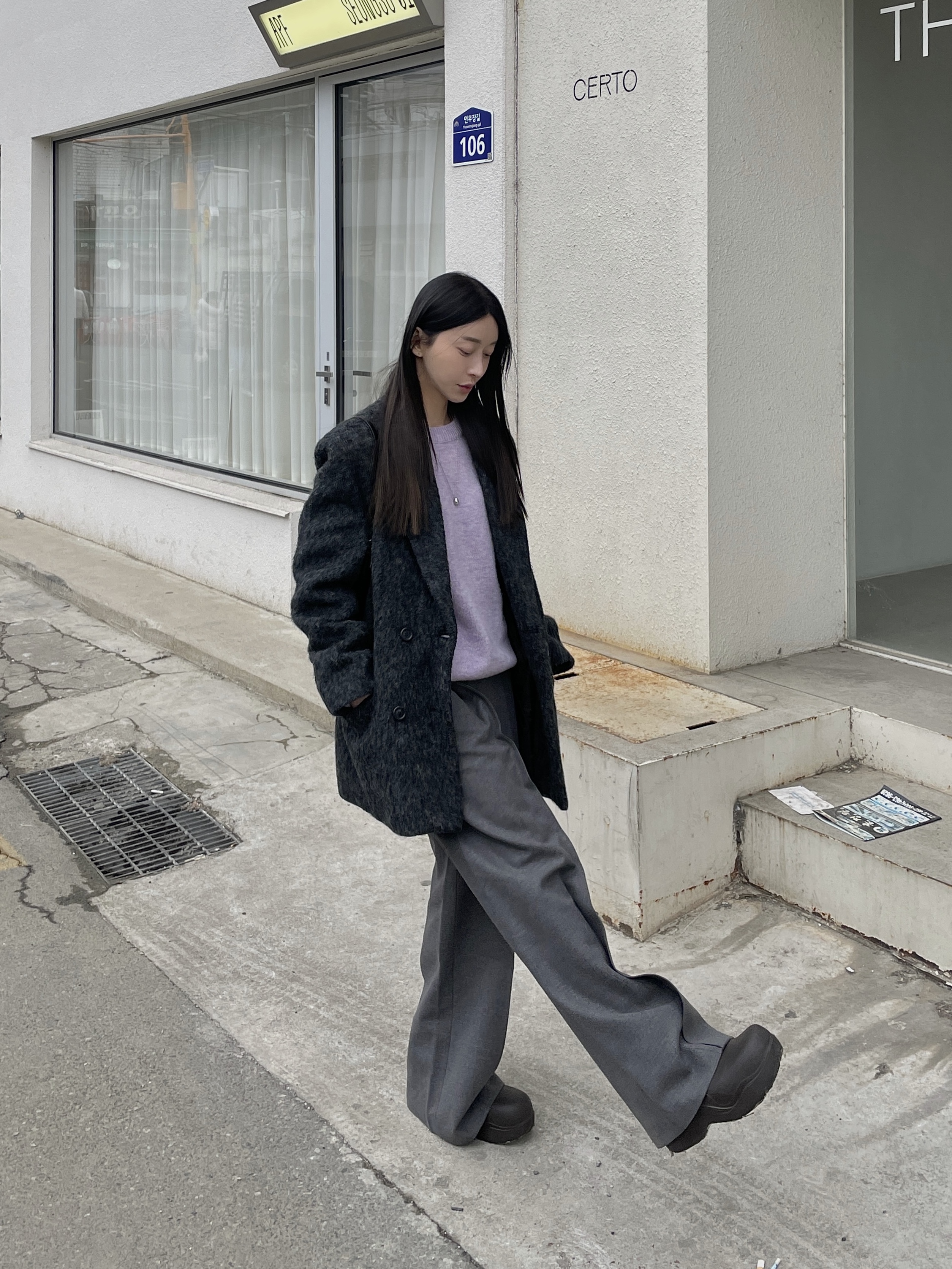 Bottega Veneta Puddle Ankle Boots Fondant 착용 스타일 - 1
