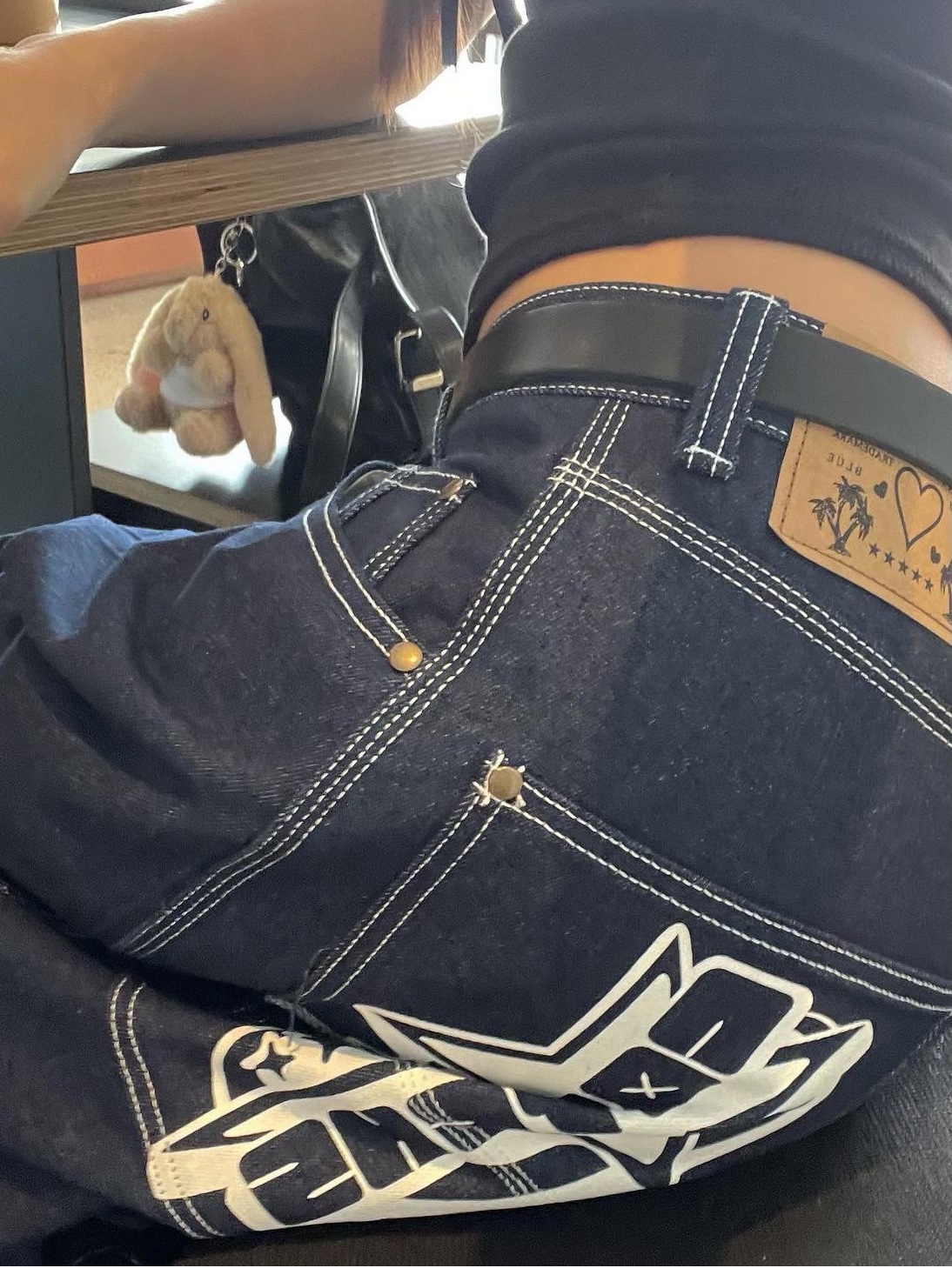 Cotchs Star Denim Pants 착용 스타일