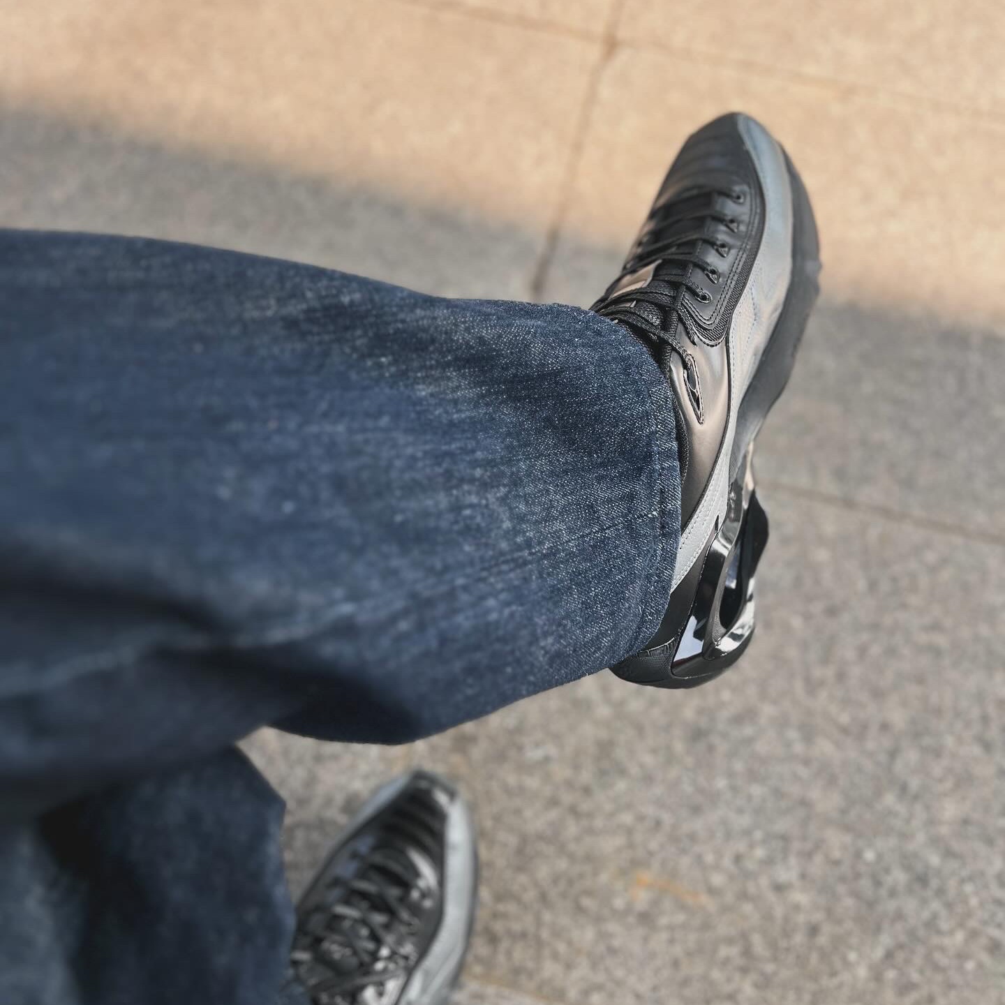 Asics x Kiko Kostadinov Novalis Gel-Teremoa Obsidian Black Smoke Shadow 착용 스타일 - 4