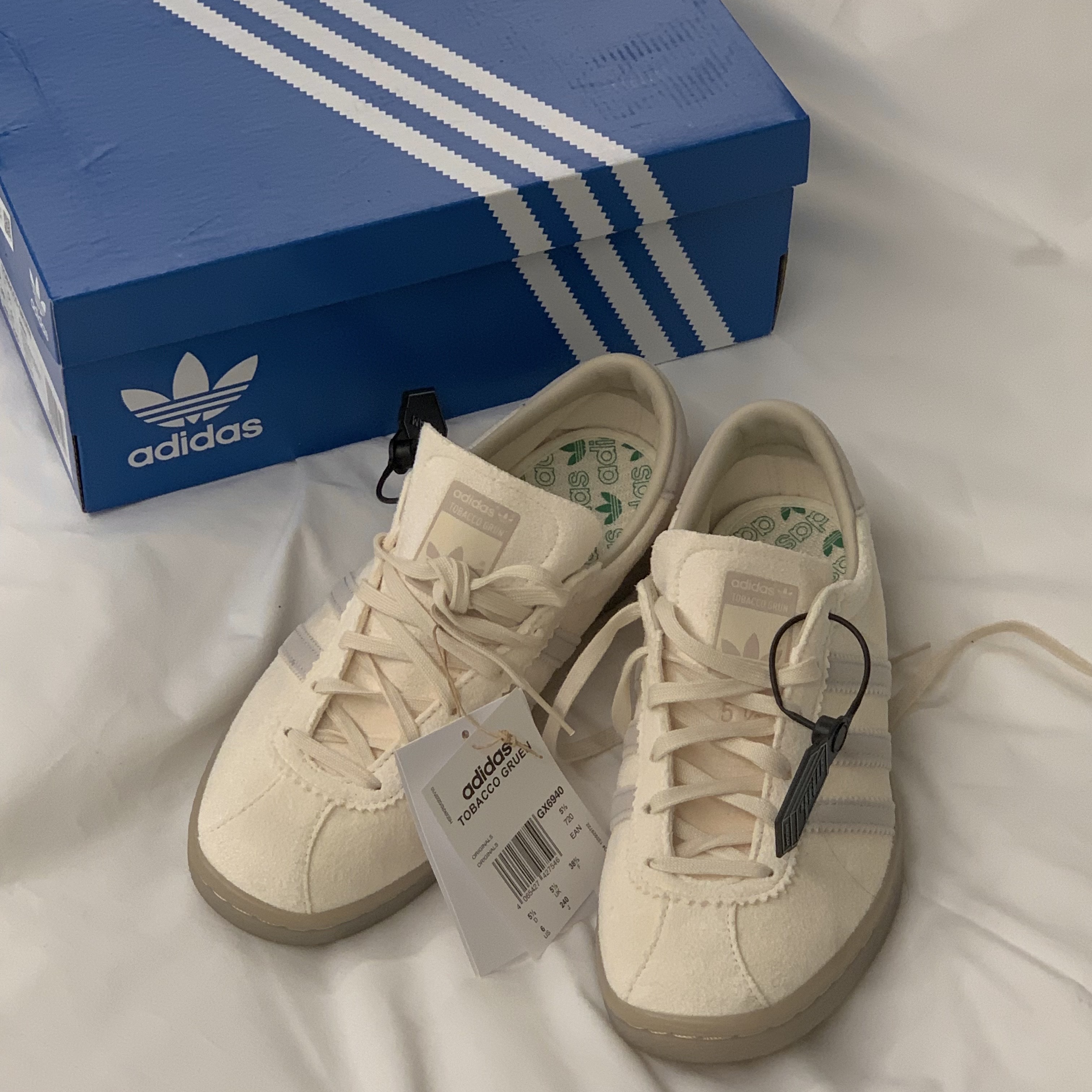 Adidas Tobacco Gruen Cream White Bliss 착용 스타일 - 3