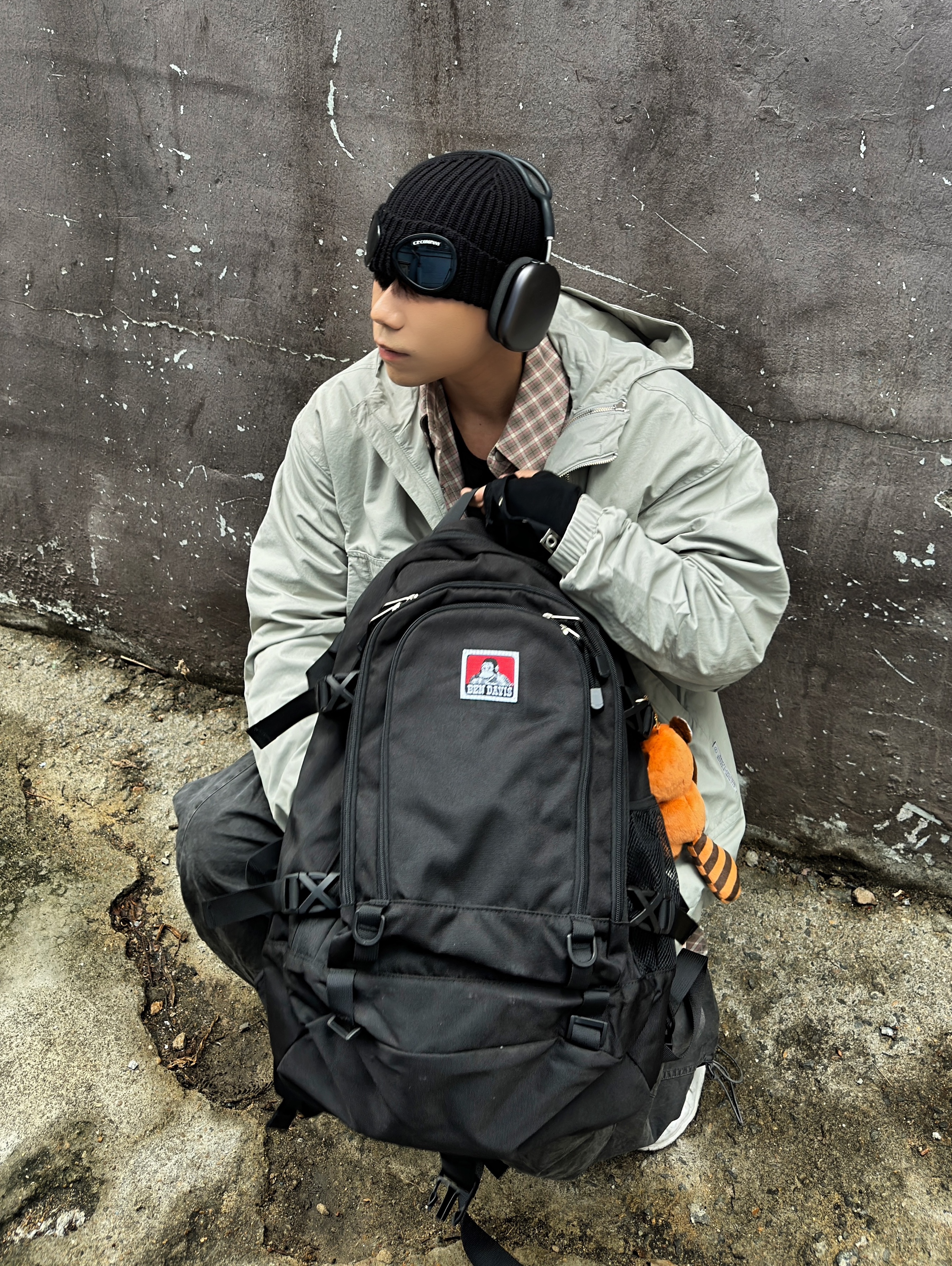 Apple AirPods Max Lightning Space Gray (Korean Ver.), C.P. Company Cotton Goggle Beanie Black - 21SS 착용 스타일 - 3
