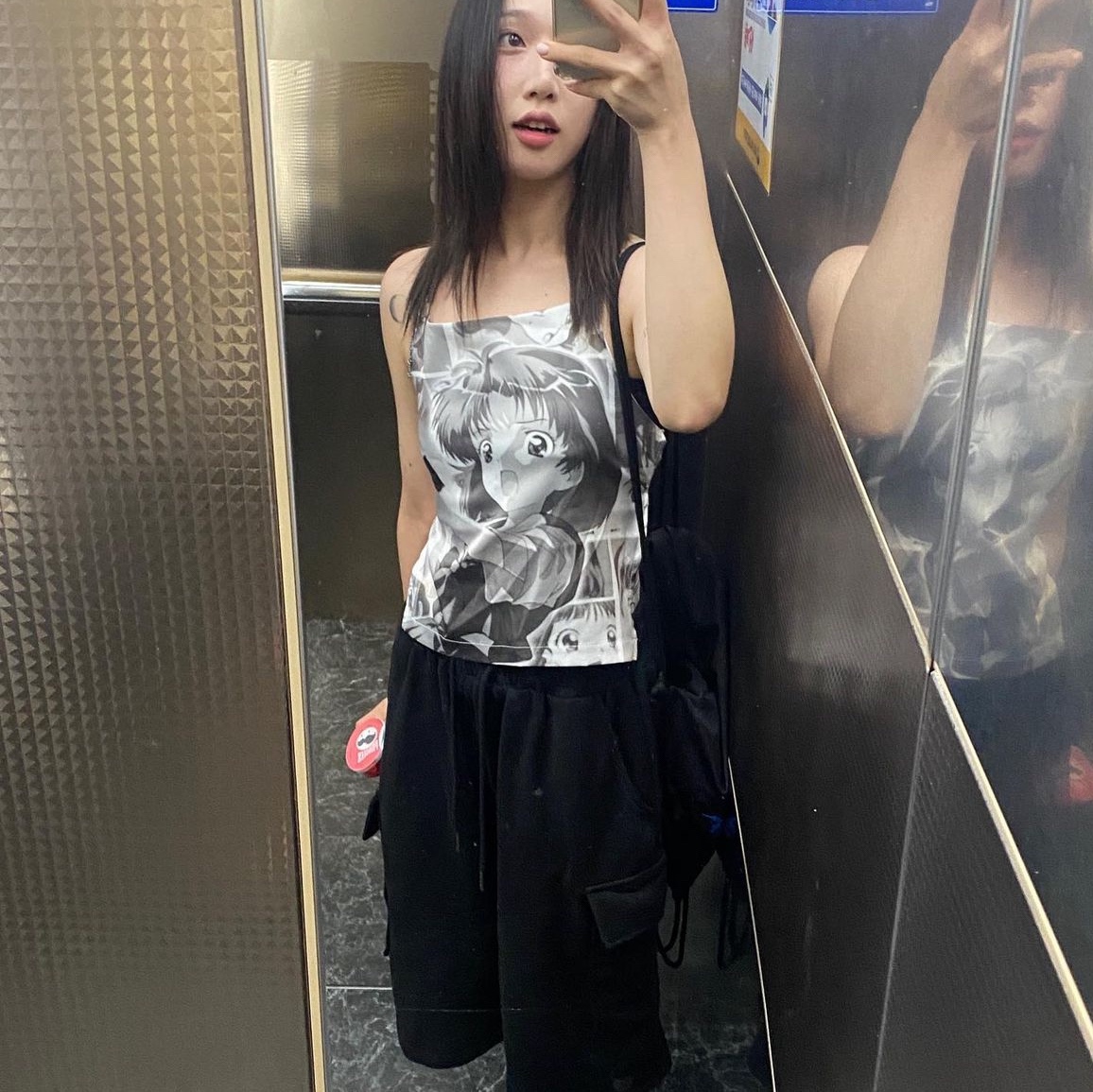 Cotchs Cartoon Girl Sleeveless 착용 스타일