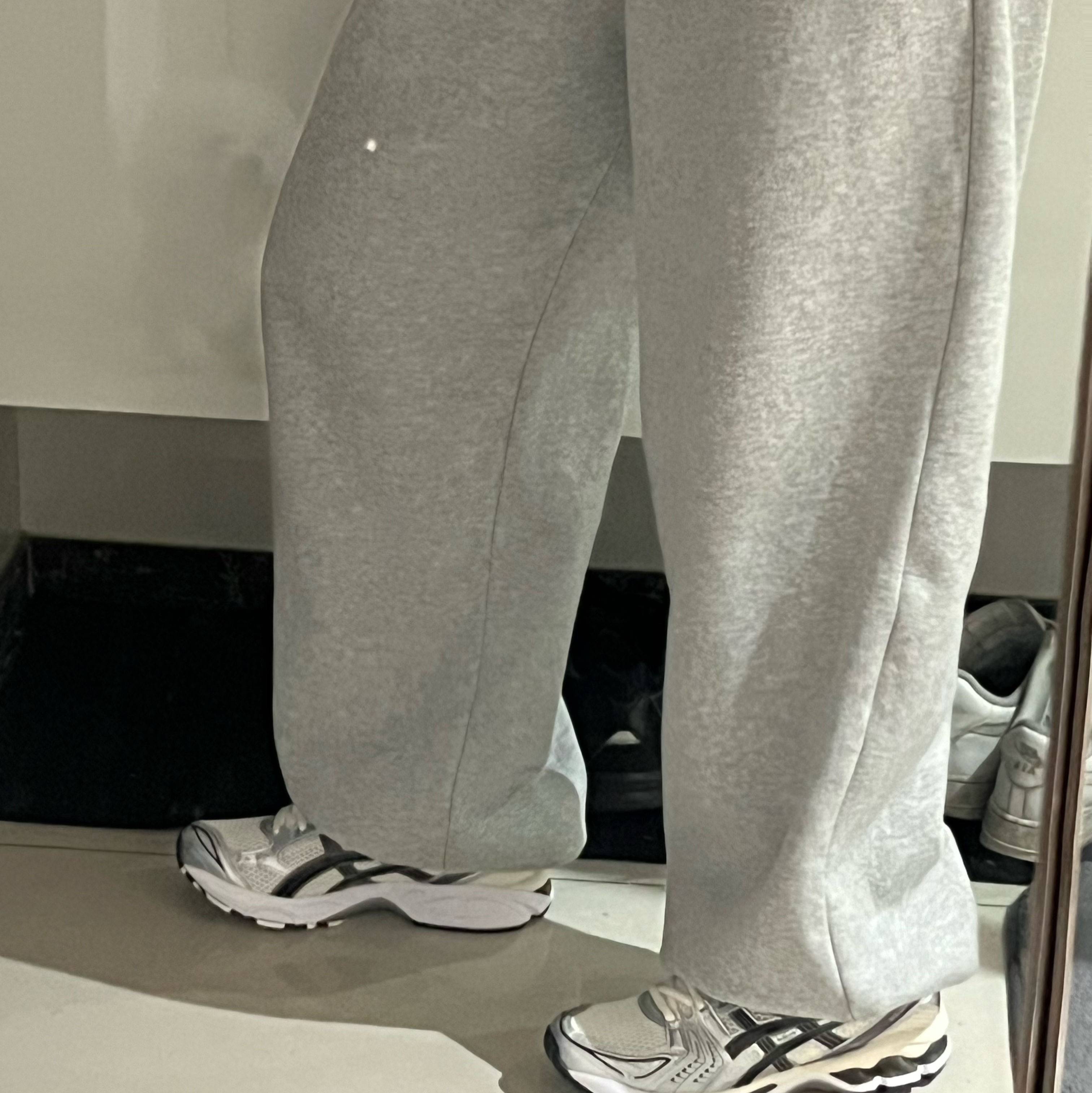 Asics Gel-Kayano 14 Cream Black 착용 스타일