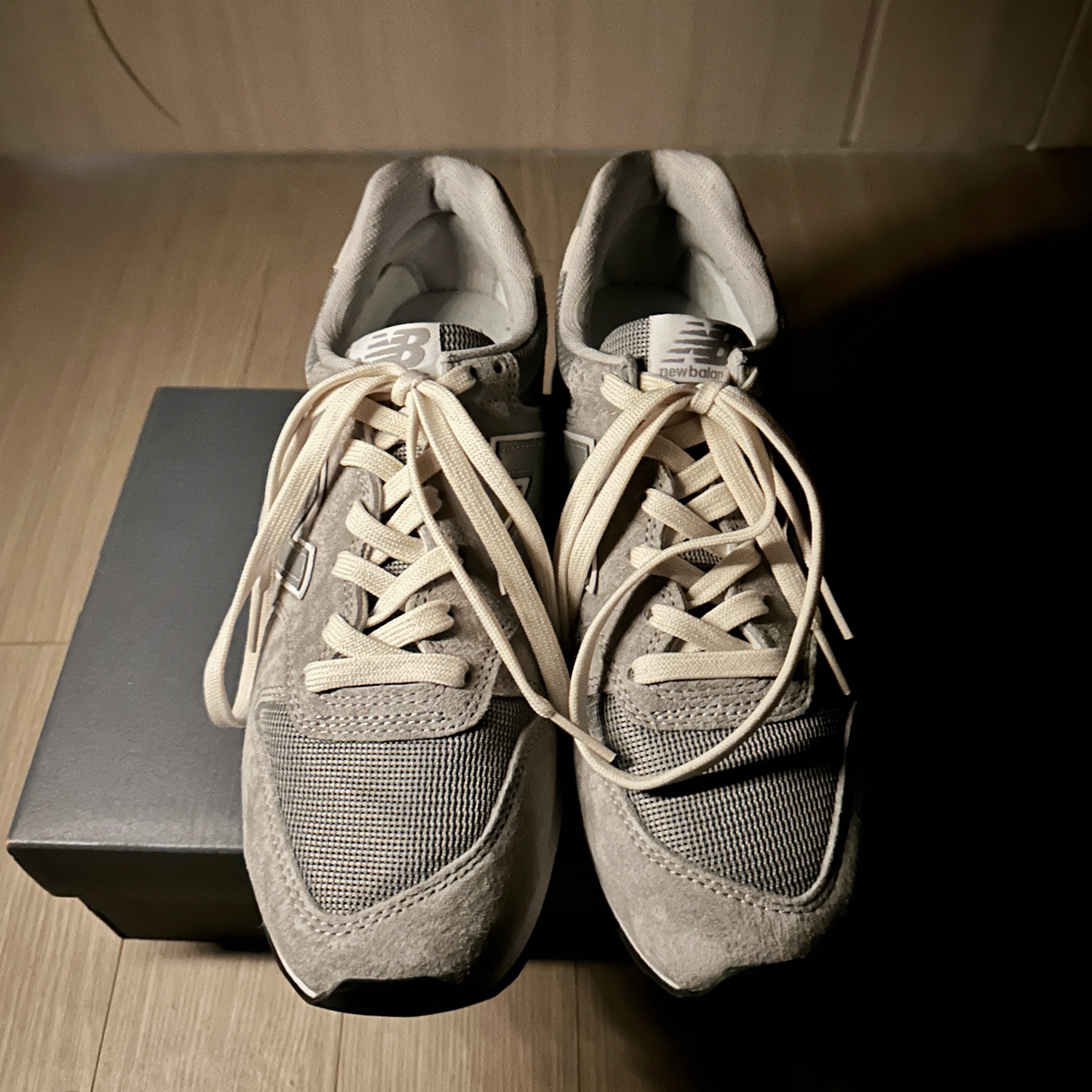 New Balance 996 Grey 착용 스타일