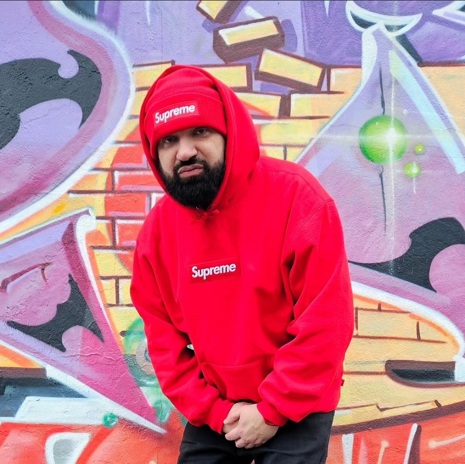 Supreme Box Logo Hooded Sweatshirt Red - 23FW, Supreme Box Logo Hooded Sweatshirt Ash Grey - 23FW 착용 스타일 - 1
